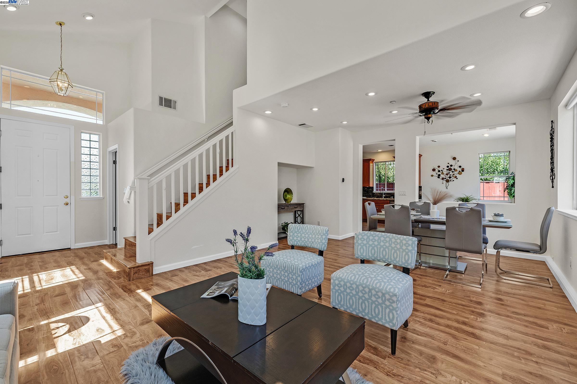 Detail Gallery Image 7 of 35 For 100 Arroyo Ct, Union City,  CA 94587 - 3 Beds | 2/1 Baths