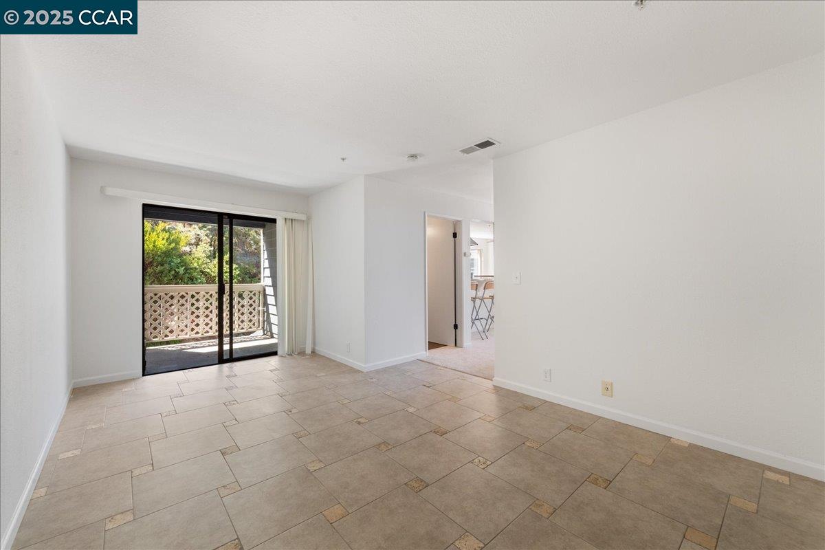 Detail Gallery Image 24 of 36 For 219 Sea Crest Cir, Vallejo,  CA 94590 - 2 Beds | 2/1 Baths