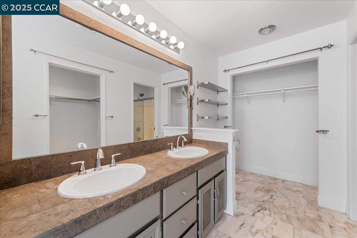 Detail Gallery Image 32 of 36 For 219 Sea Crest Cir, Vallejo,  CA 94590 - 2 Beds | 2/1 Baths