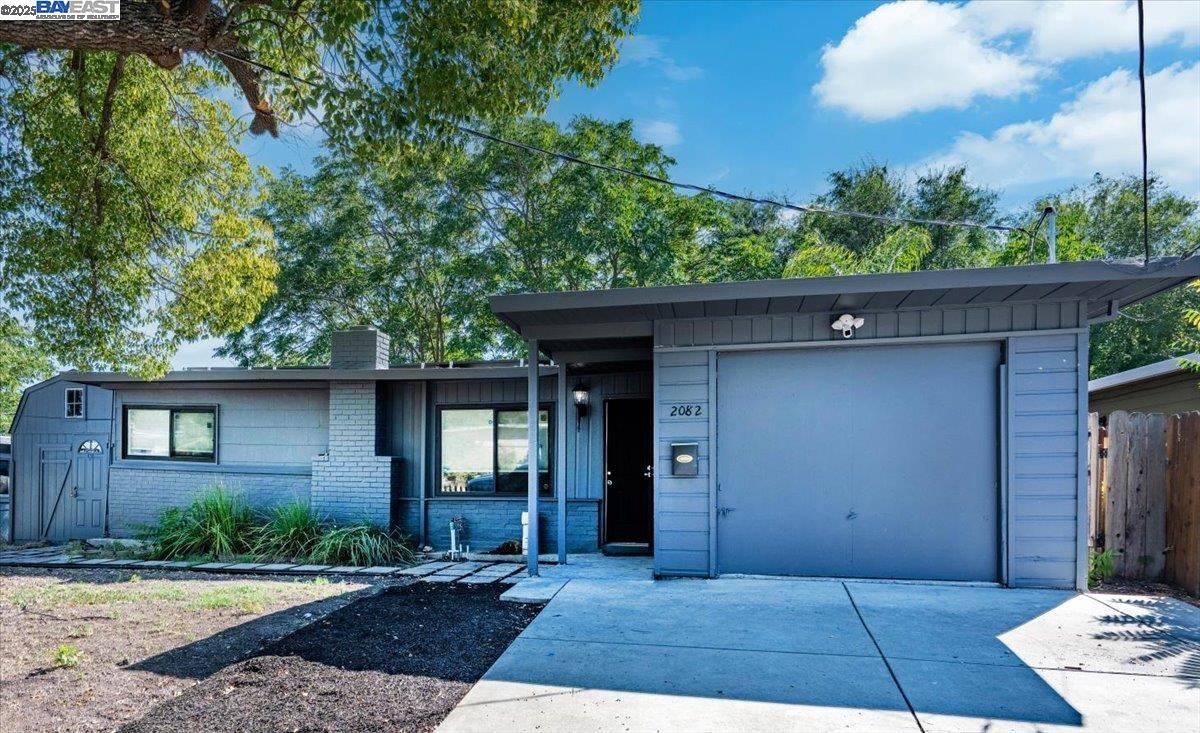 Front Image Thumbnail for BE41110484