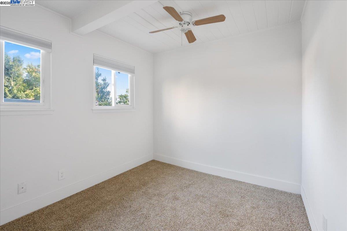 Detail Gallery Image 31 of 51 For 2082 Overhill Rd, Concord,  CA 94520 - 4 Beds | 2 Baths