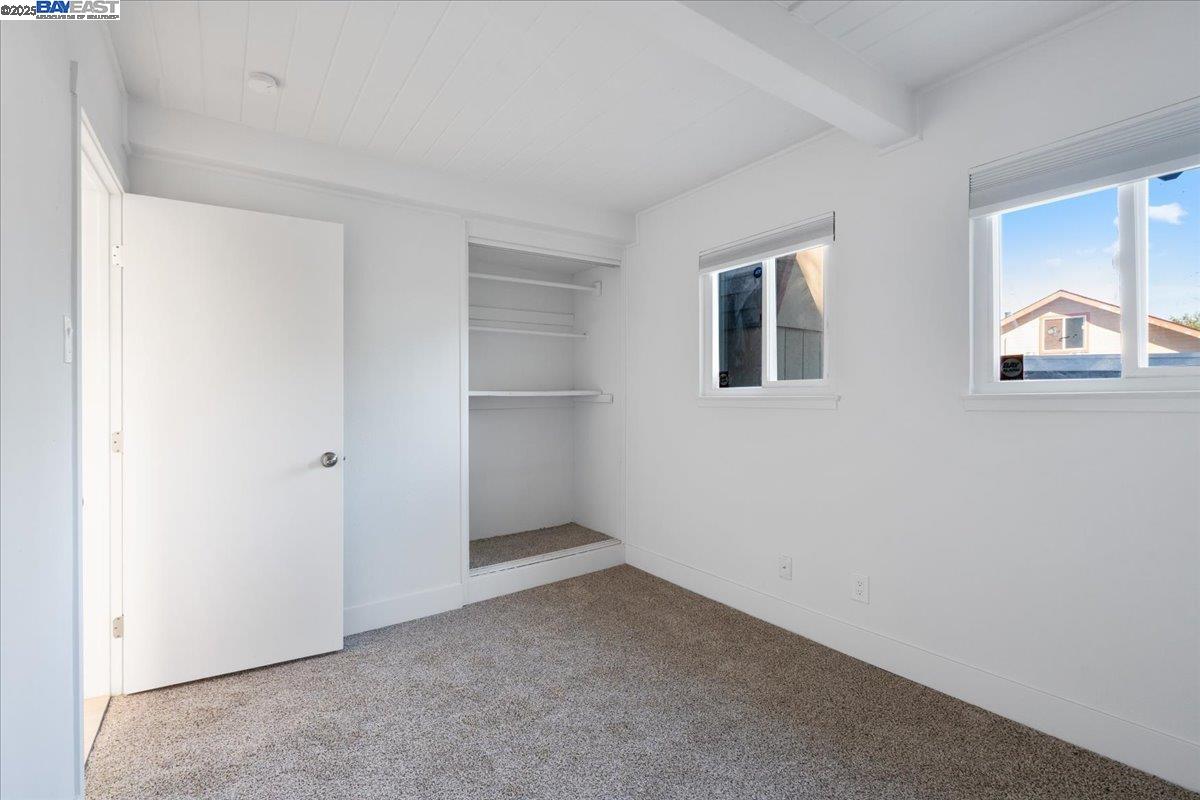 Detail Gallery Image 34 of 51 For 2082 Overhill Rd, Concord,  CA 94520 - 4 Beds | 2 Baths