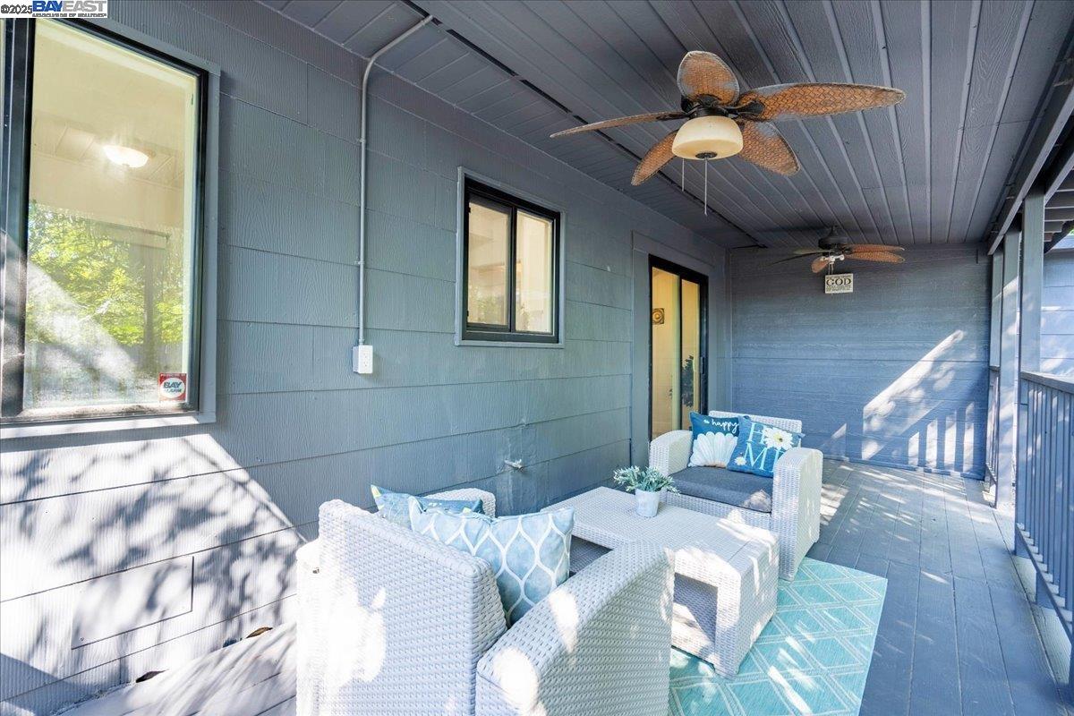 Detail Gallery Image 46 of 51 For 2082 Overhill Rd, Concord,  CA 94520 - 4 Beds | 2 Baths
