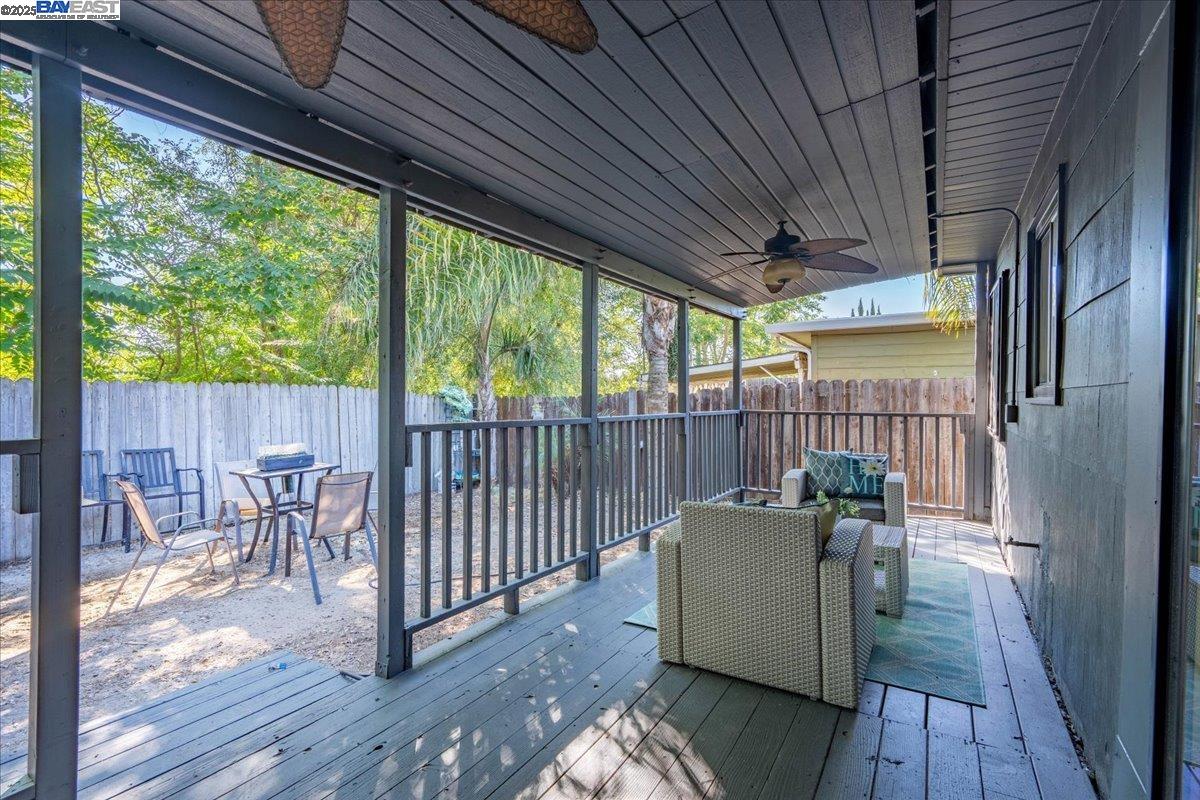 Detail Gallery Image 48 of 51 For 2082 Overhill Rd, Concord,  CA 94520 - 4 Beds | 2 Baths
