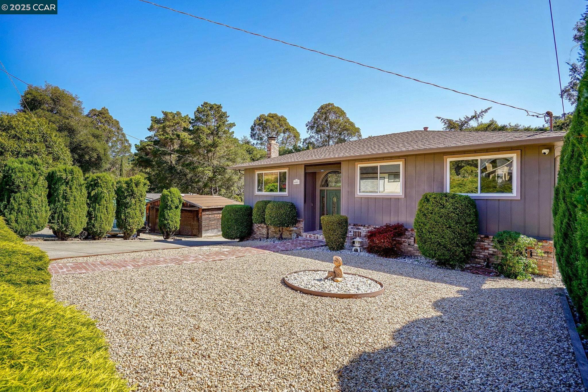 Detail Gallery Image 2 of 33 For 6401 Tri Ln, El Sobrante,  CA 94803 - 3 Beds | 2 Baths