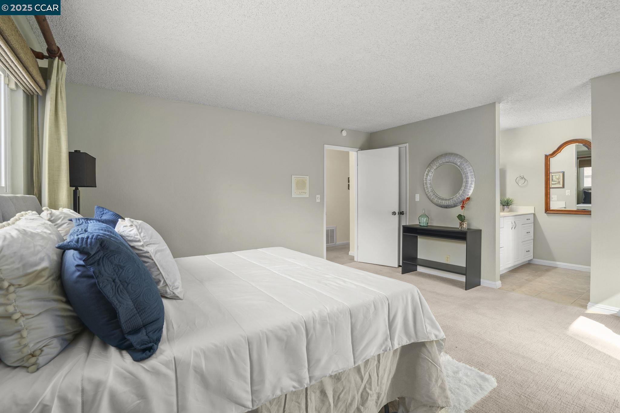 Detail Gallery Image 12 of 33 For 6401 Tri Ln, El Sobrante,  CA 94803 - 3 Beds | 2 Baths