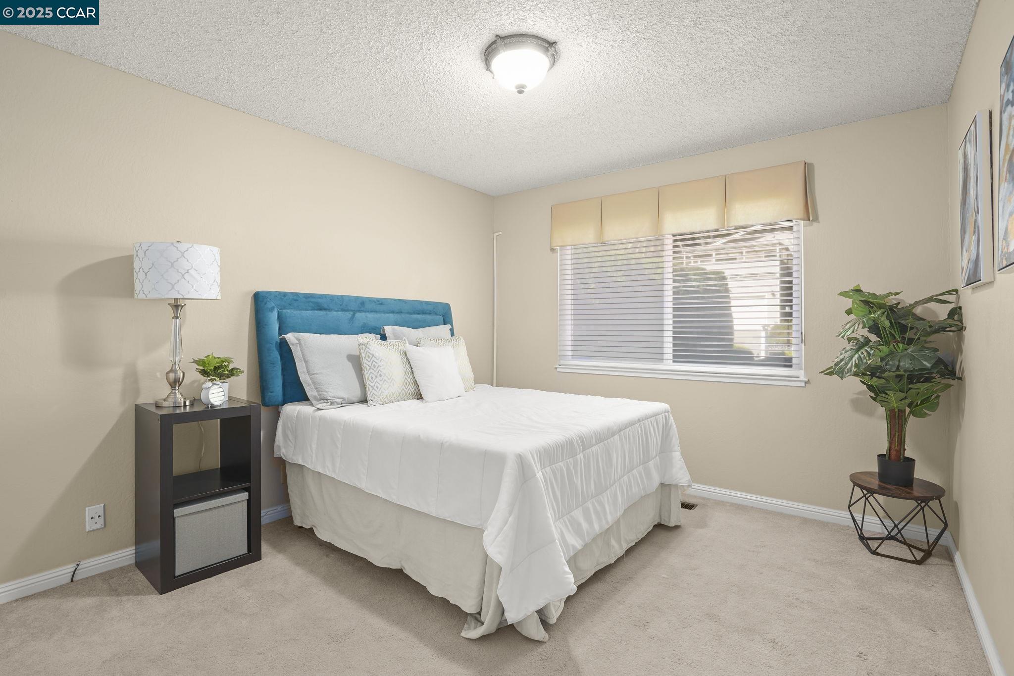 Detail Gallery Image 14 of 33 For 6401 Tri Ln, El Sobrante,  CA 94803 - 3 Beds | 2 Baths