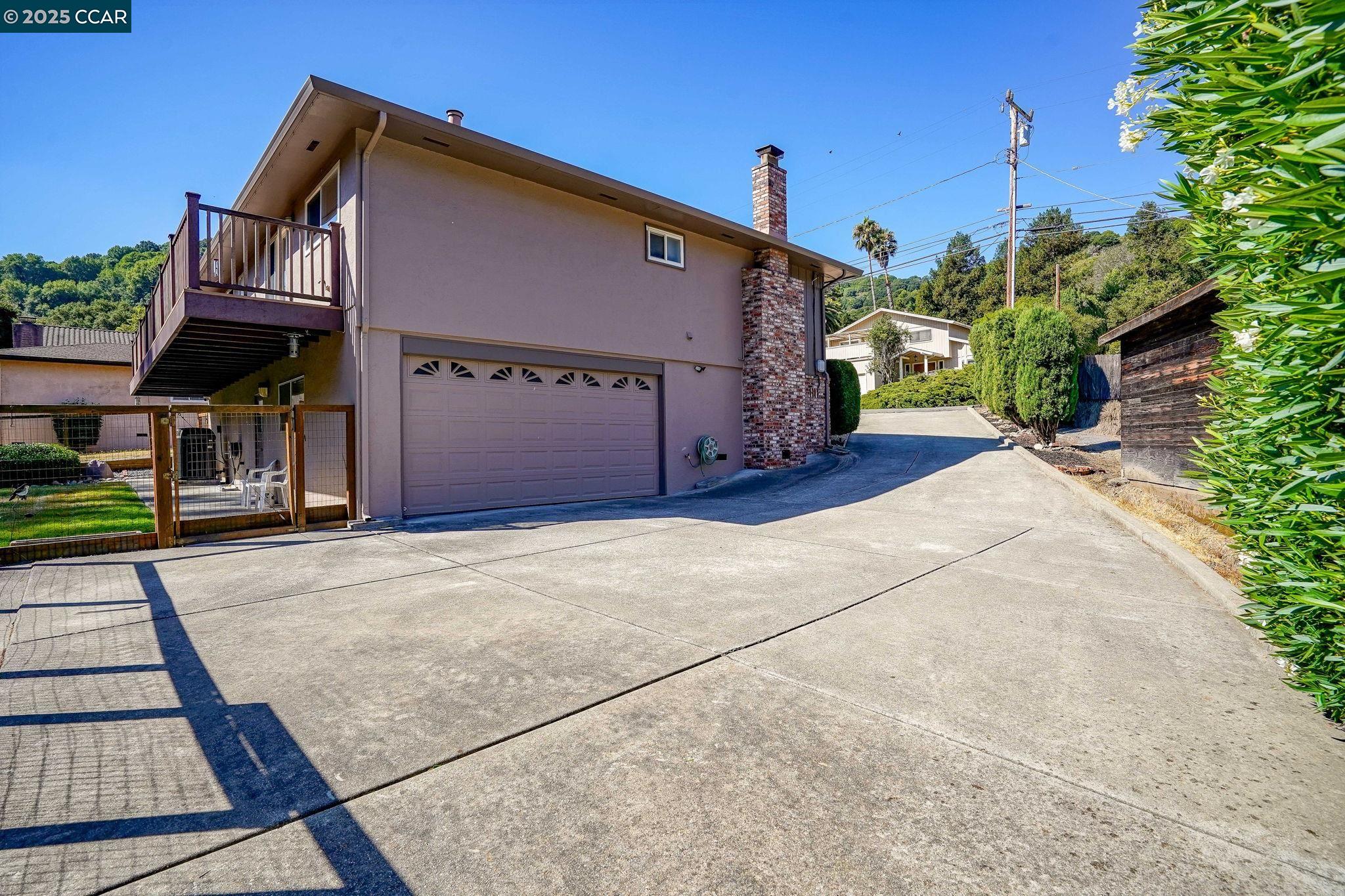 Detail Gallery Image 27 of 33 For 6401 Tri Ln, El Sobrante,  CA 94803 - 3 Beds | 2 Baths