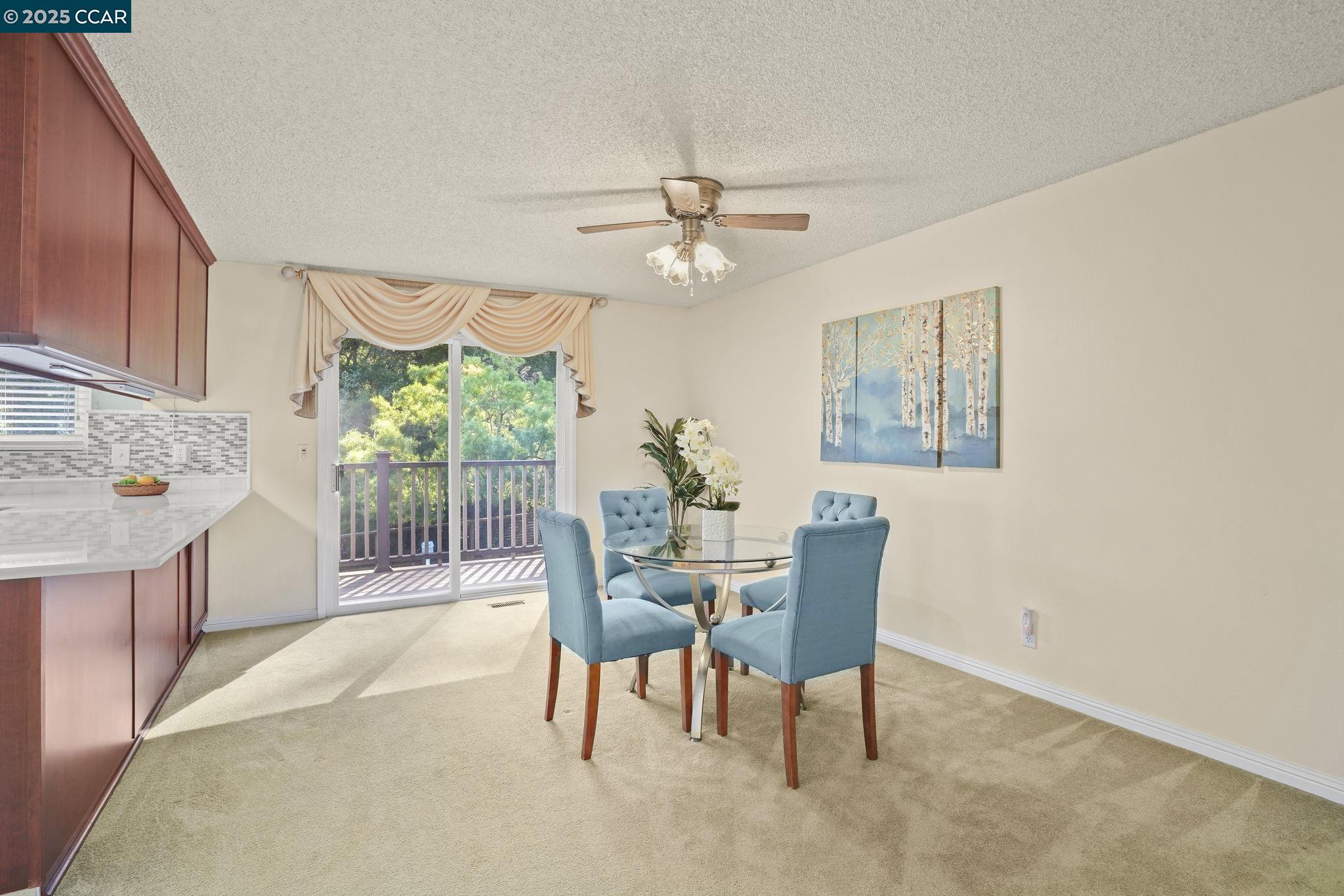 Detail Gallery Image 5 of 33 For 6401 Tri Ln, El Sobrante,  CA 94803 - 3 Beds | 2 Baths