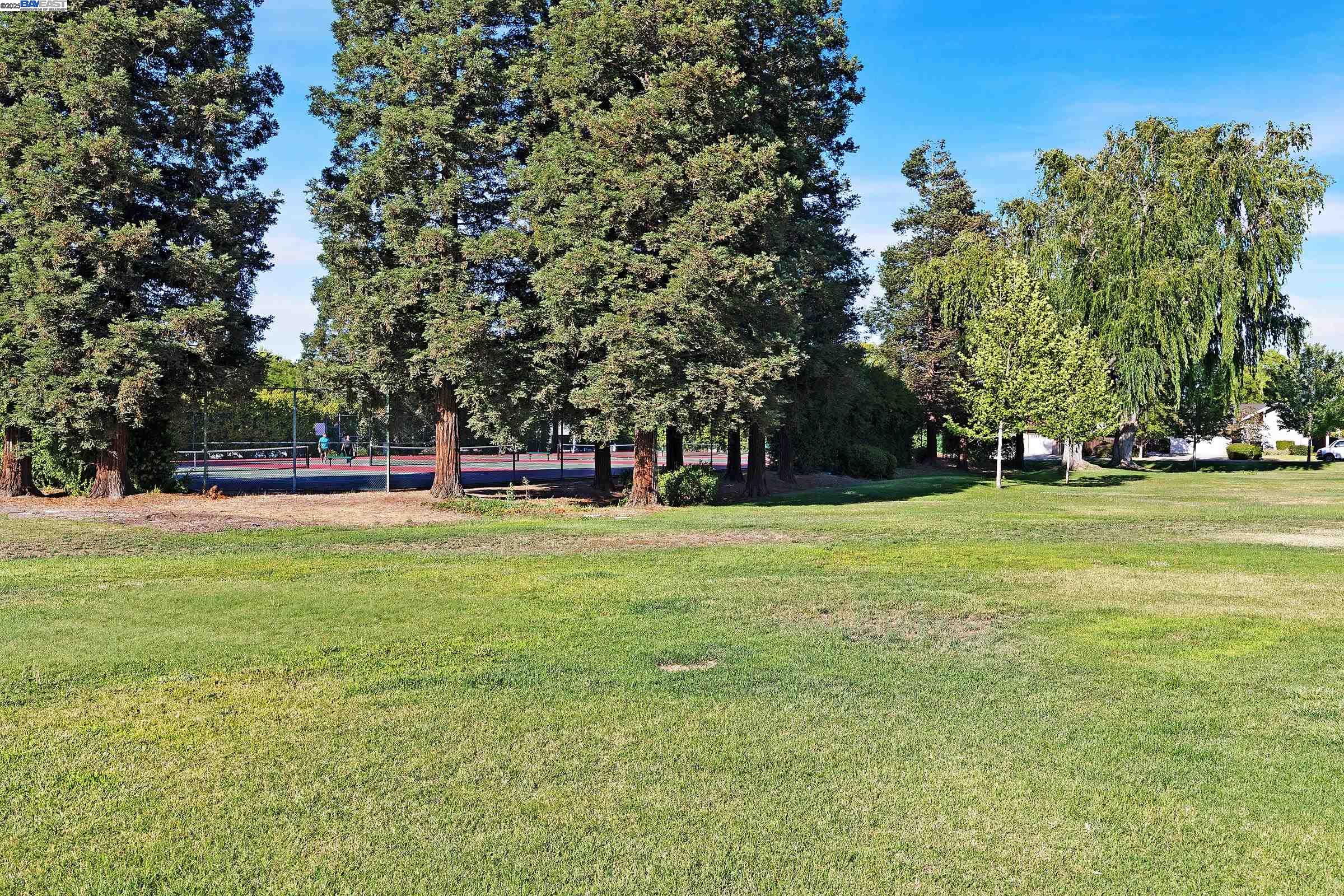 Detail Gallery Image 27 of 29 For 4674 Kimberley Cmn, Livermore,  CA 94550 - 3 Beds | 2/1 Baths