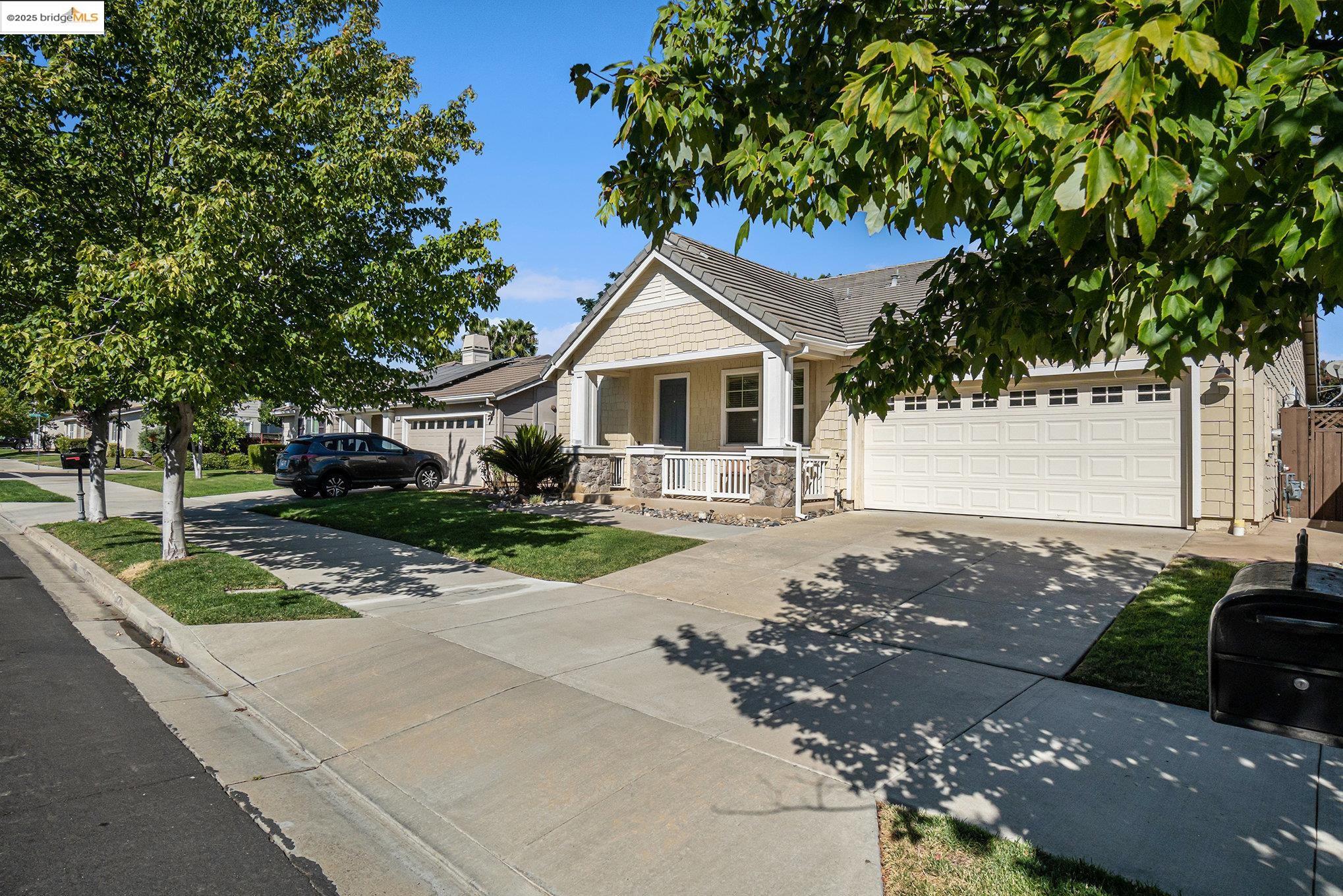 Front Image Thumbnail for EB41110493