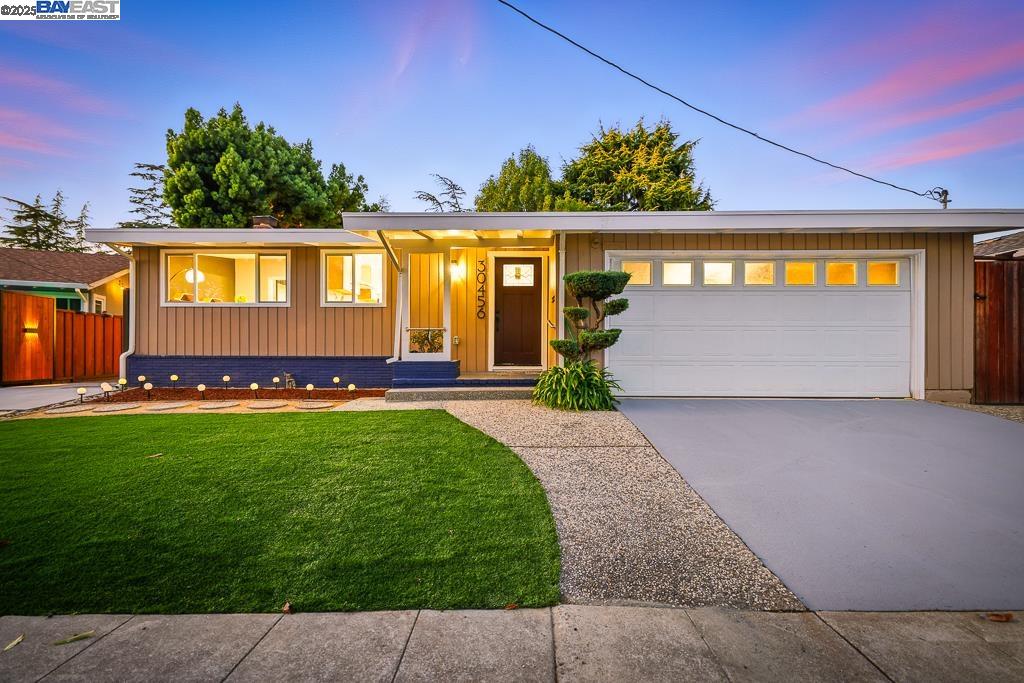 Front Image Thumbnail for BE41110495