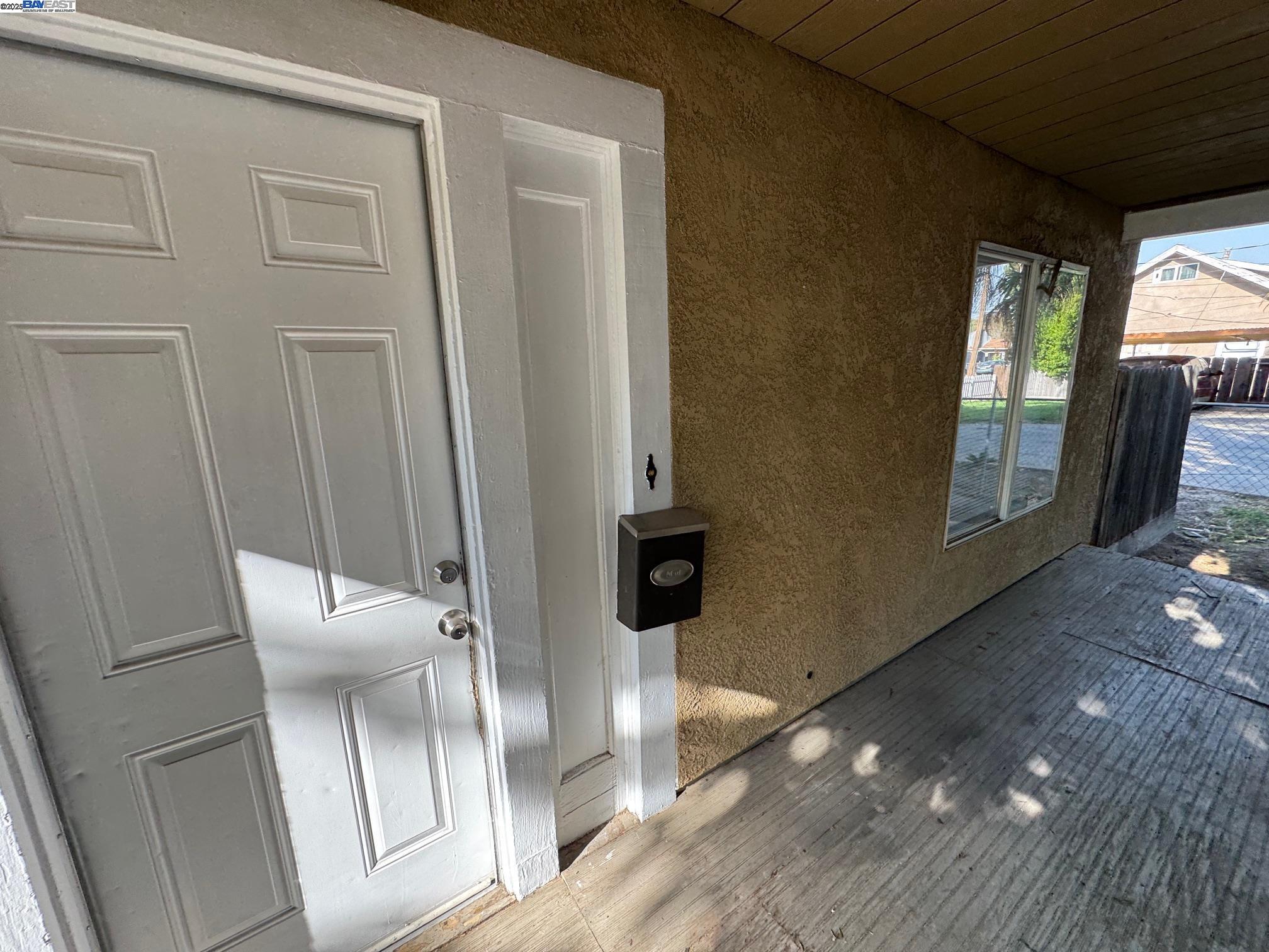 Detail Gallery Image 11 of 22 For 591 High St, Turlock,  CA 95380 - 2 Beds | 1 Baths