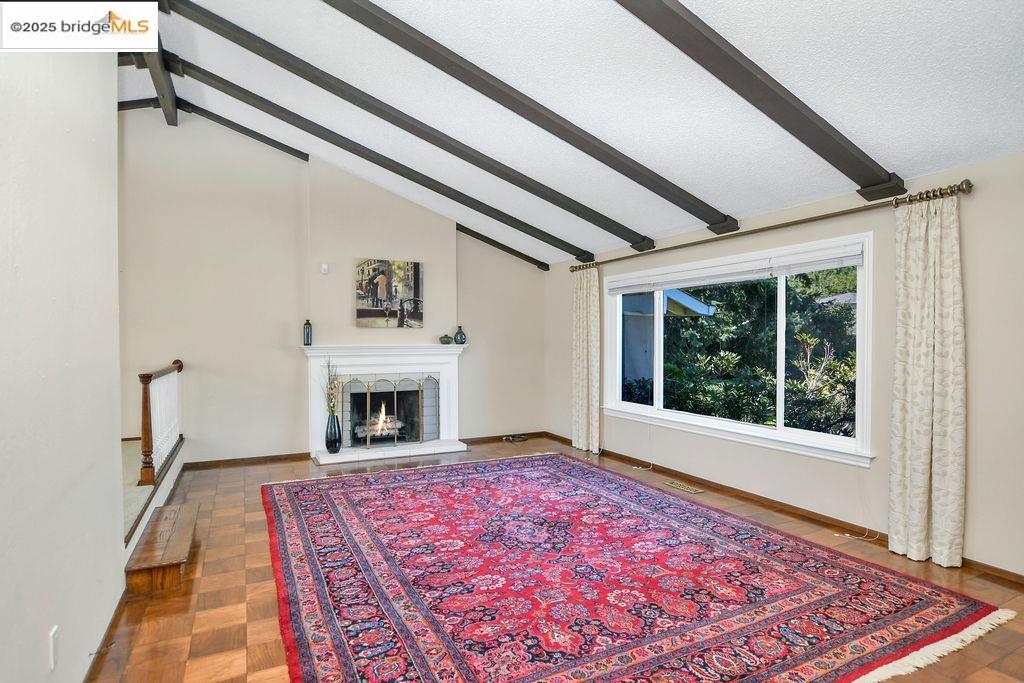 Detail Gallery Image 3 of 16 For 154 Joaquin Cir, Danville,  CA 94526 - 4 Beds | 3 Baths