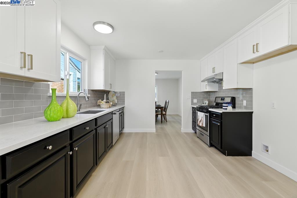 Detail Gallery Image 18 of 57 For 1739 E 22nd St, Oakland,  CA 94606 - 5 Beds | 2 Baths