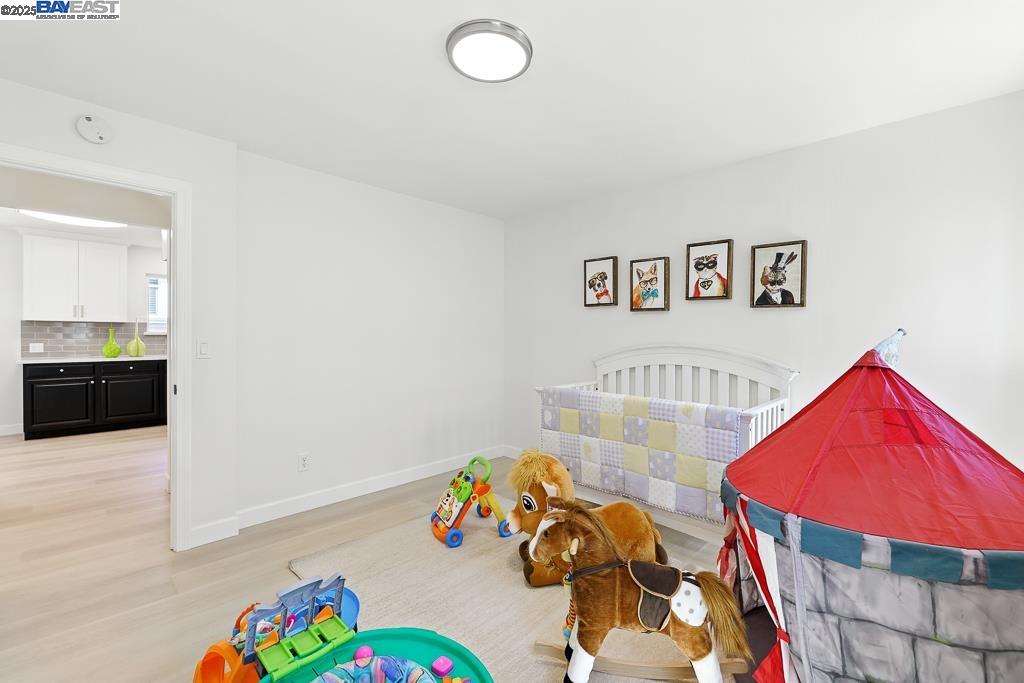 Detail Gallery Image 25 of 57 For 1739 E 22nd St, Oakland,  CA 94606 - 5 Beds | 2 Baths