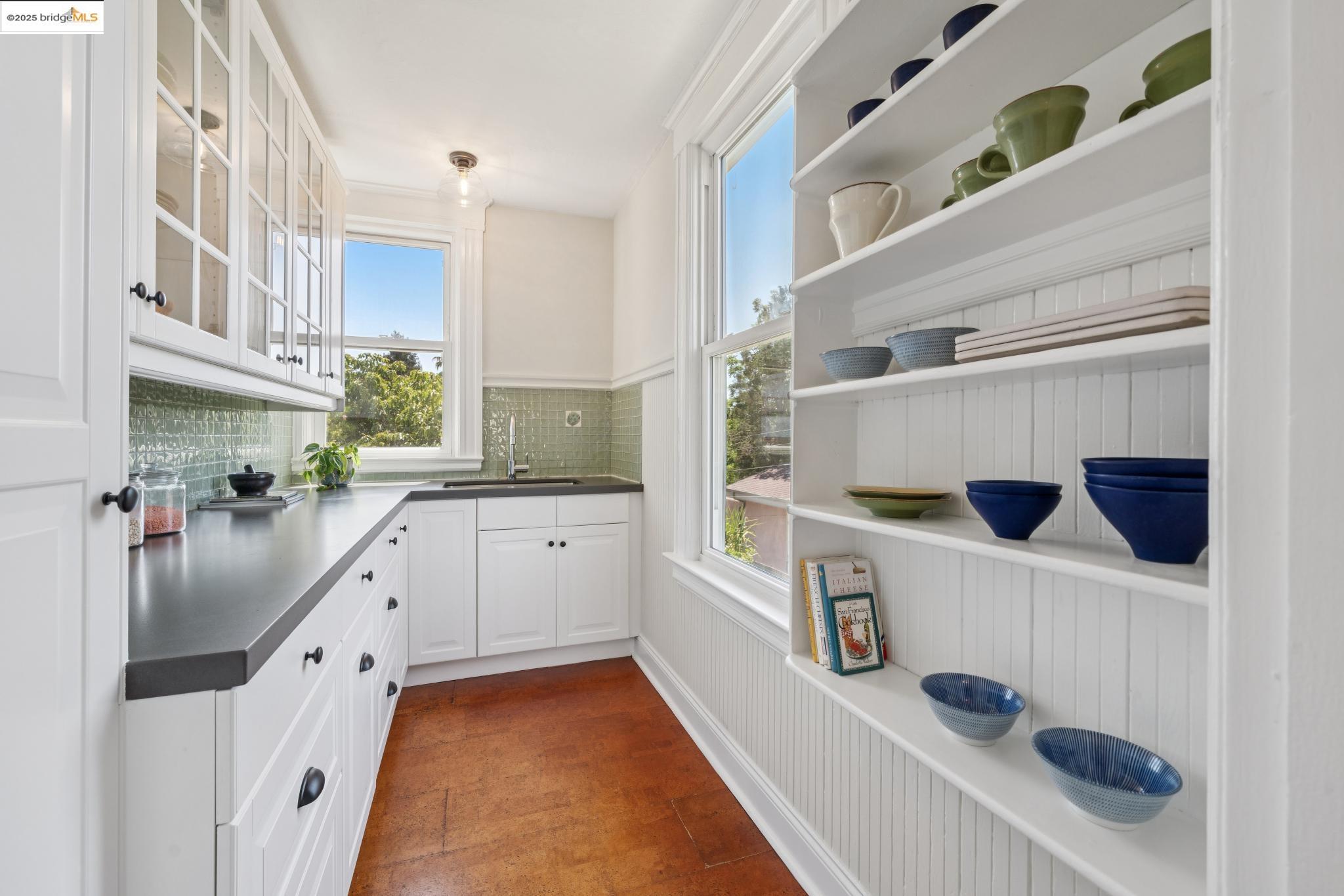 Detail Gallery Image 16 of 60 For 4020 Maybelle Ave, Oakland,  CA 94619 - 3 Beds | 2 Baths