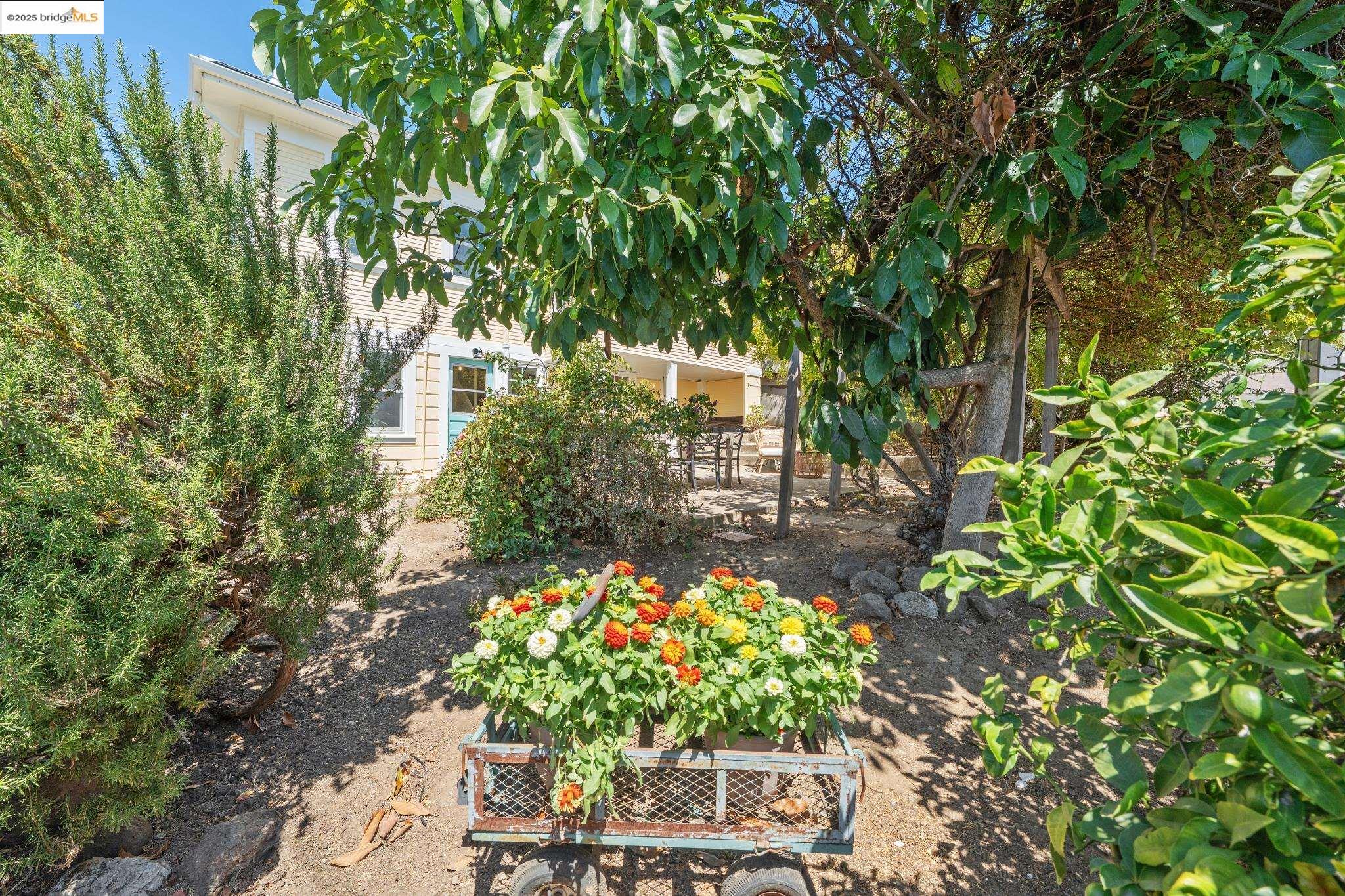 Detail Gallery Image 52 of 60 For 4020 Maybelle Ave, Oakland,  CA 94619 - 3 Beds | 2 Baths