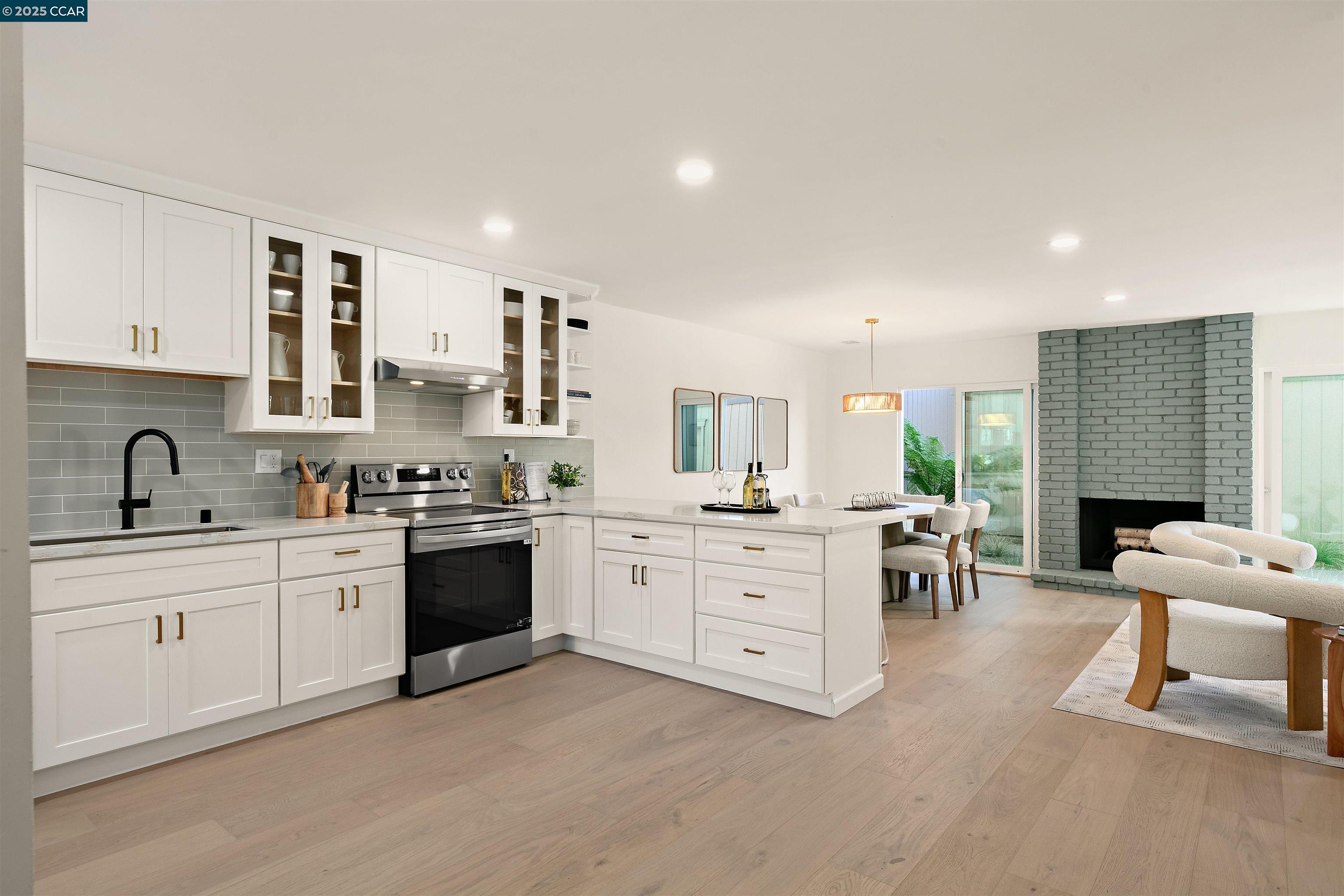 Photo #2: 41110508 Listing 