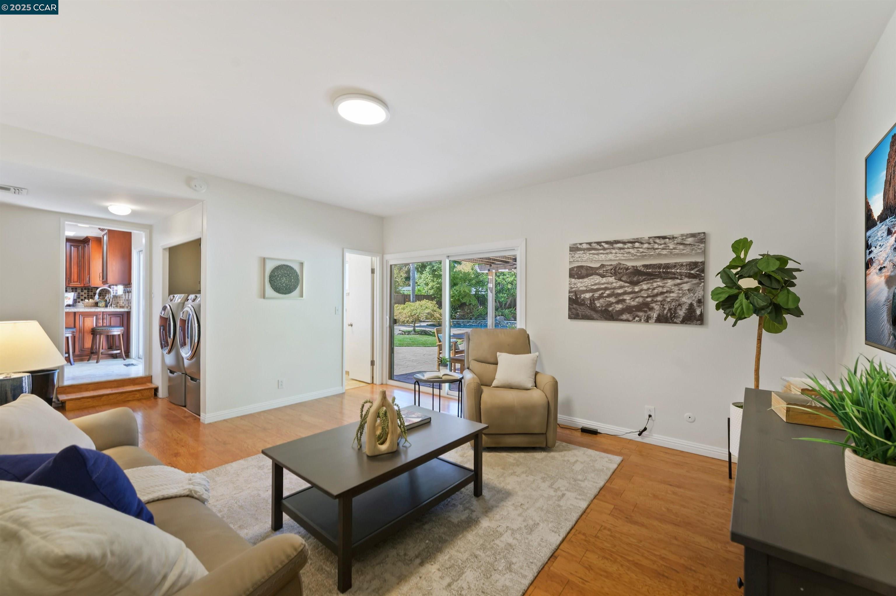 Detail Gallery Image 21 of 41 For 2172 La Salle Dr, Walnut Creek,  CA 94598 - 4 Beds | 2/1 Baths