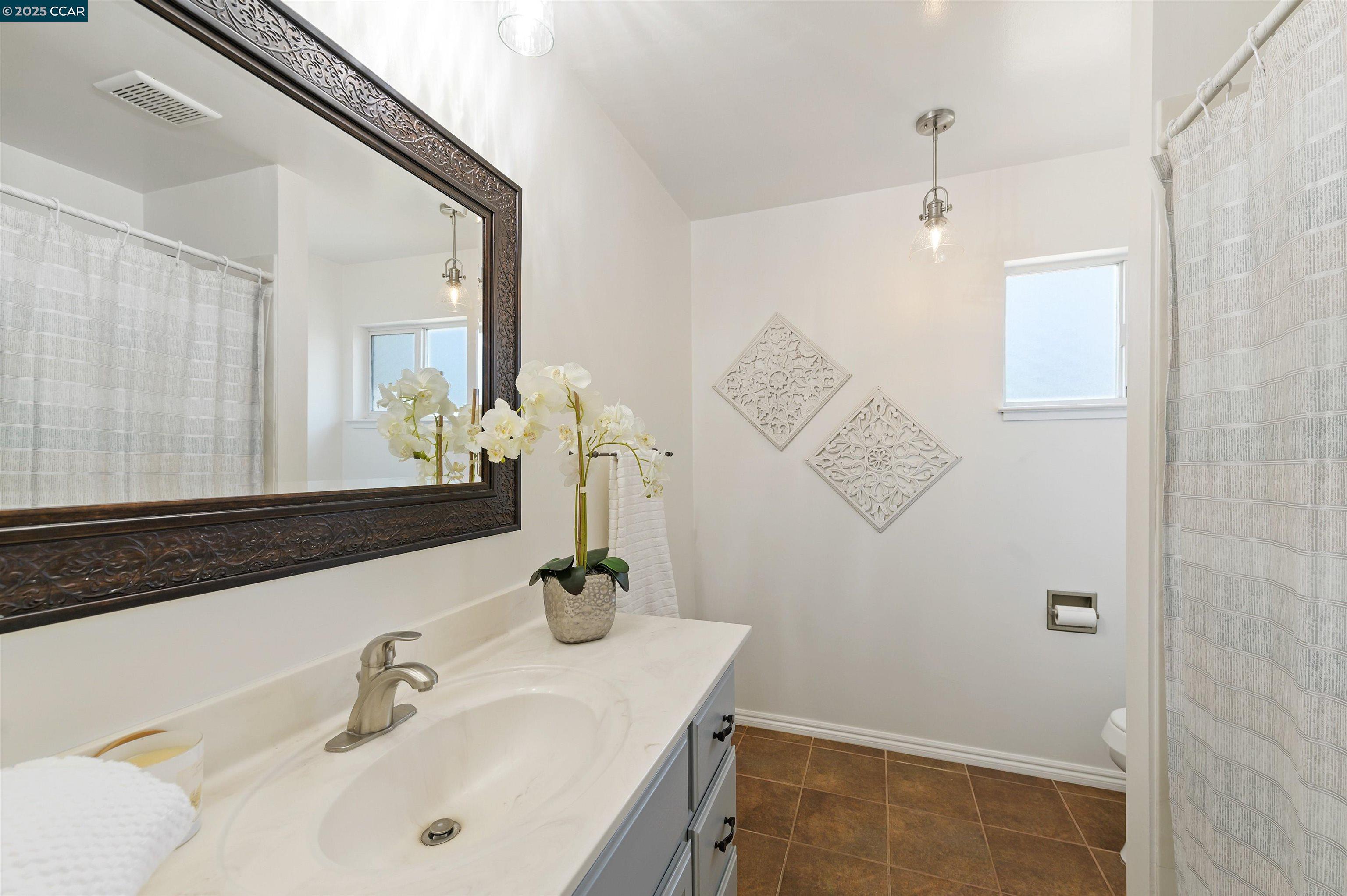 Detail Gallery Image 29 of 41 For 2172 La Salle Dr, Walnut Creek,  CA 94598 - 4 Beds | 2/1 Baths