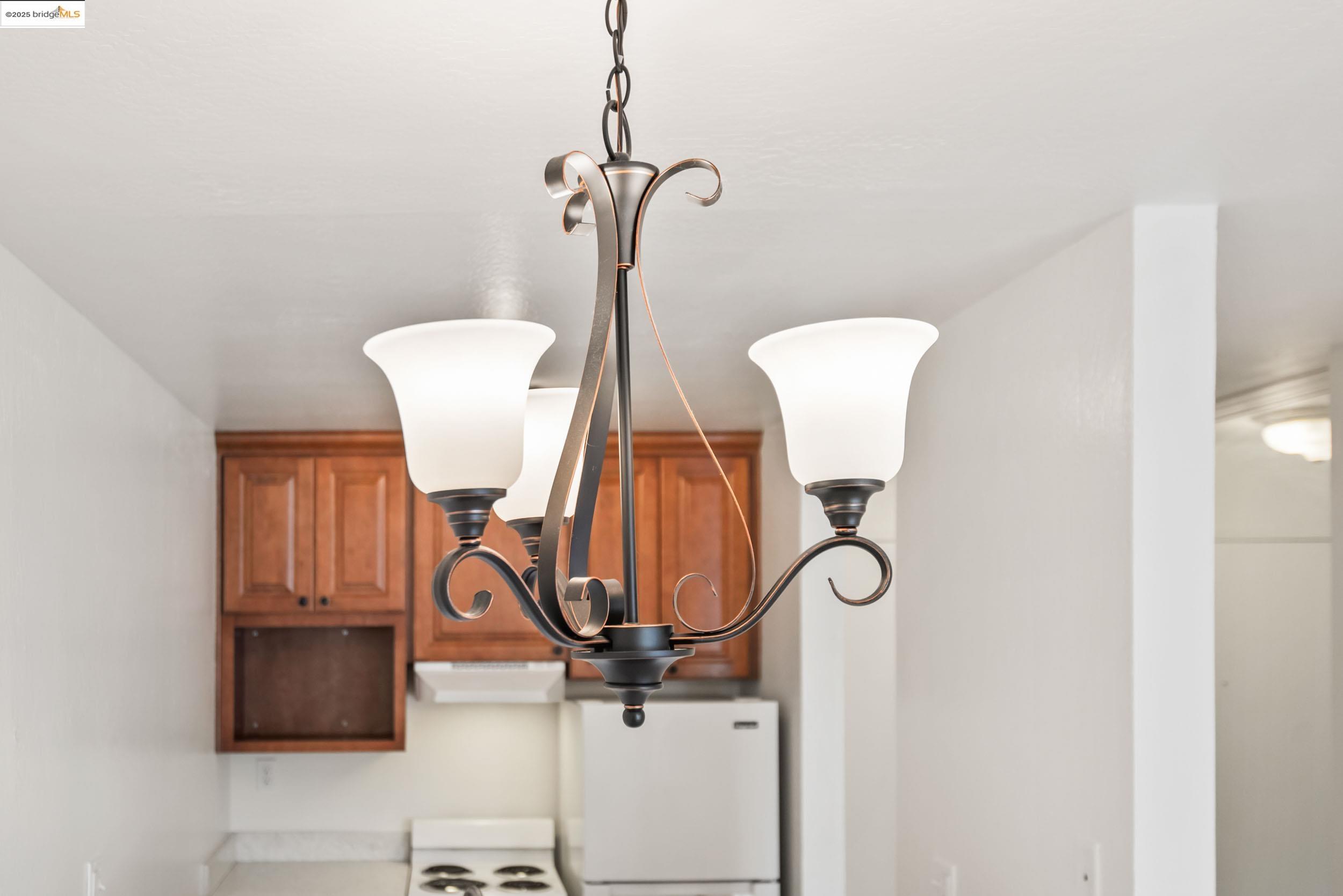 Photo #12: 41110512 Listing: Photo #12