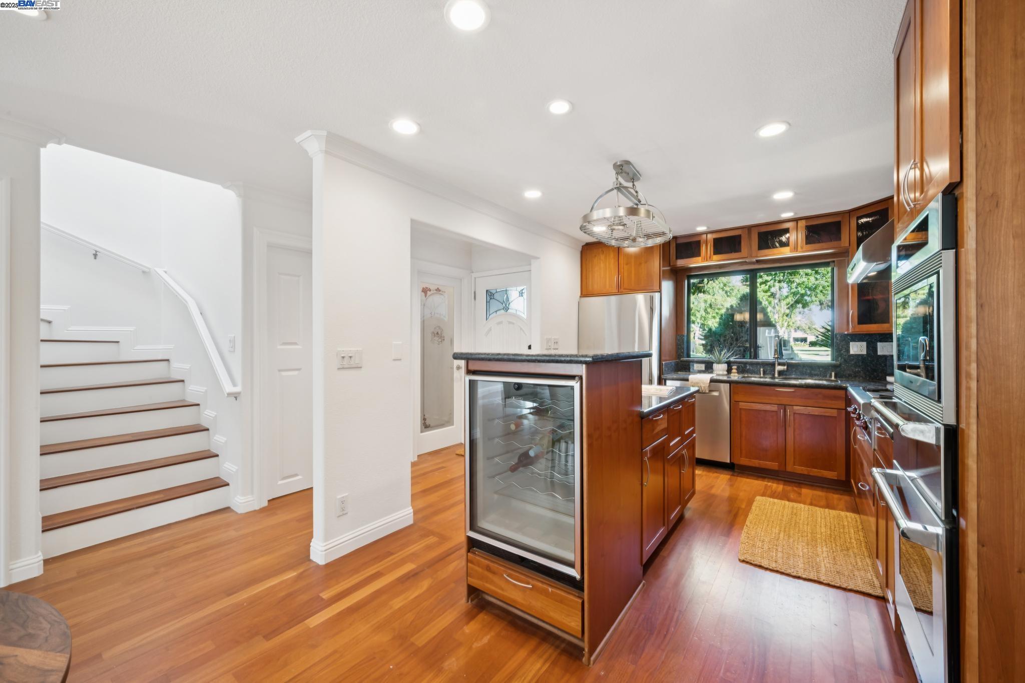 Photo #11: 41110513 Listing: Photo #11