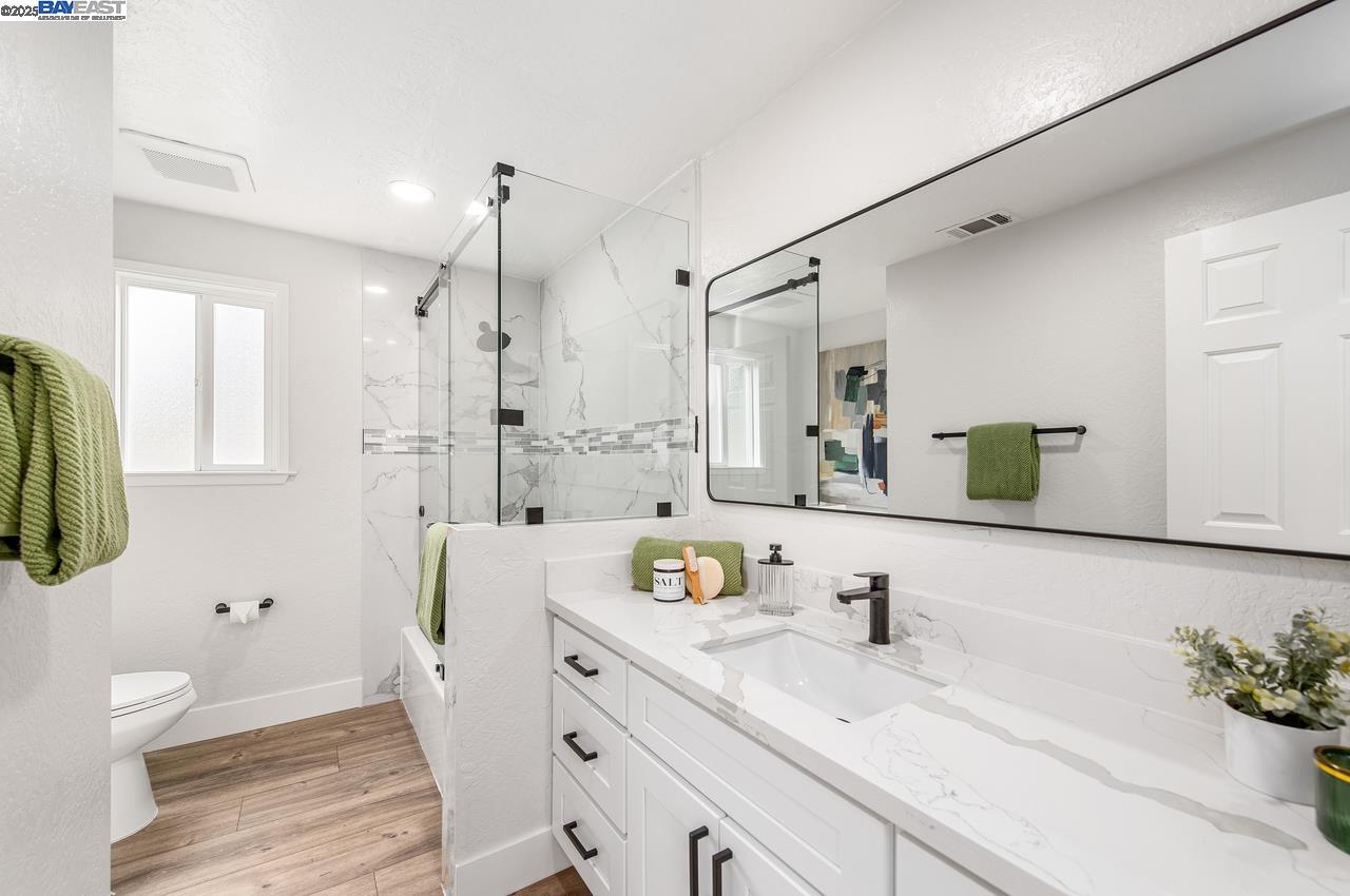 Detail Gallery Image 8 of 14 For 1205 Marguerite St, Livermore,  CA 94550 - 2 Beds | 1 Baths