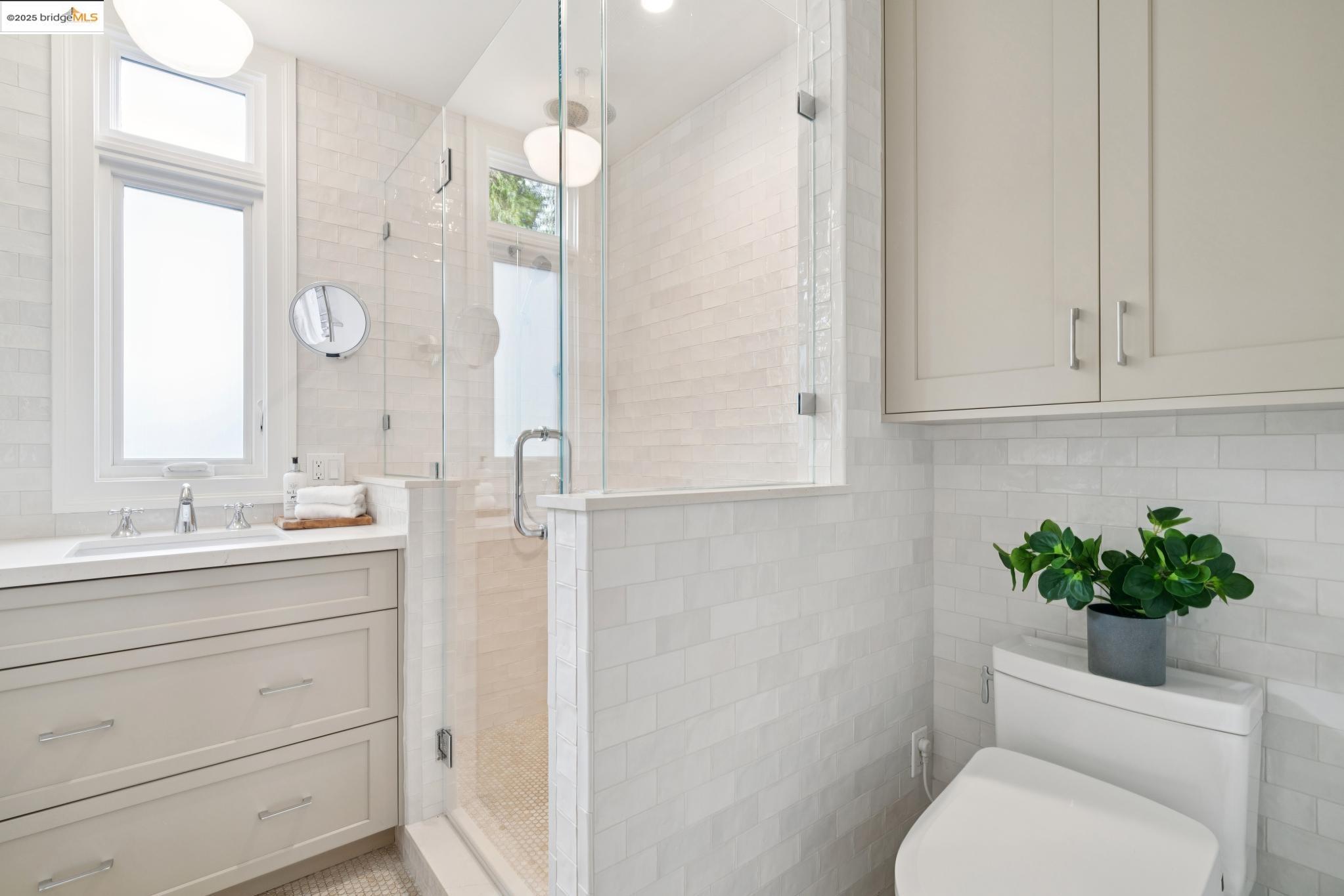 Detail Gallery Image 24 of 58 For 408 Euclid Ave, Oakland,  CA 94610 - – Beds | – Baths