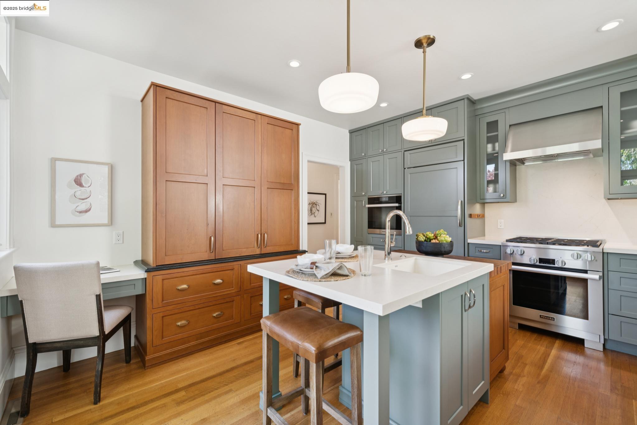 Detail Gallery Image 9 of 58 For 408 Euclid Ave, Oakland,  CA 94610 - – Beds | – Baths