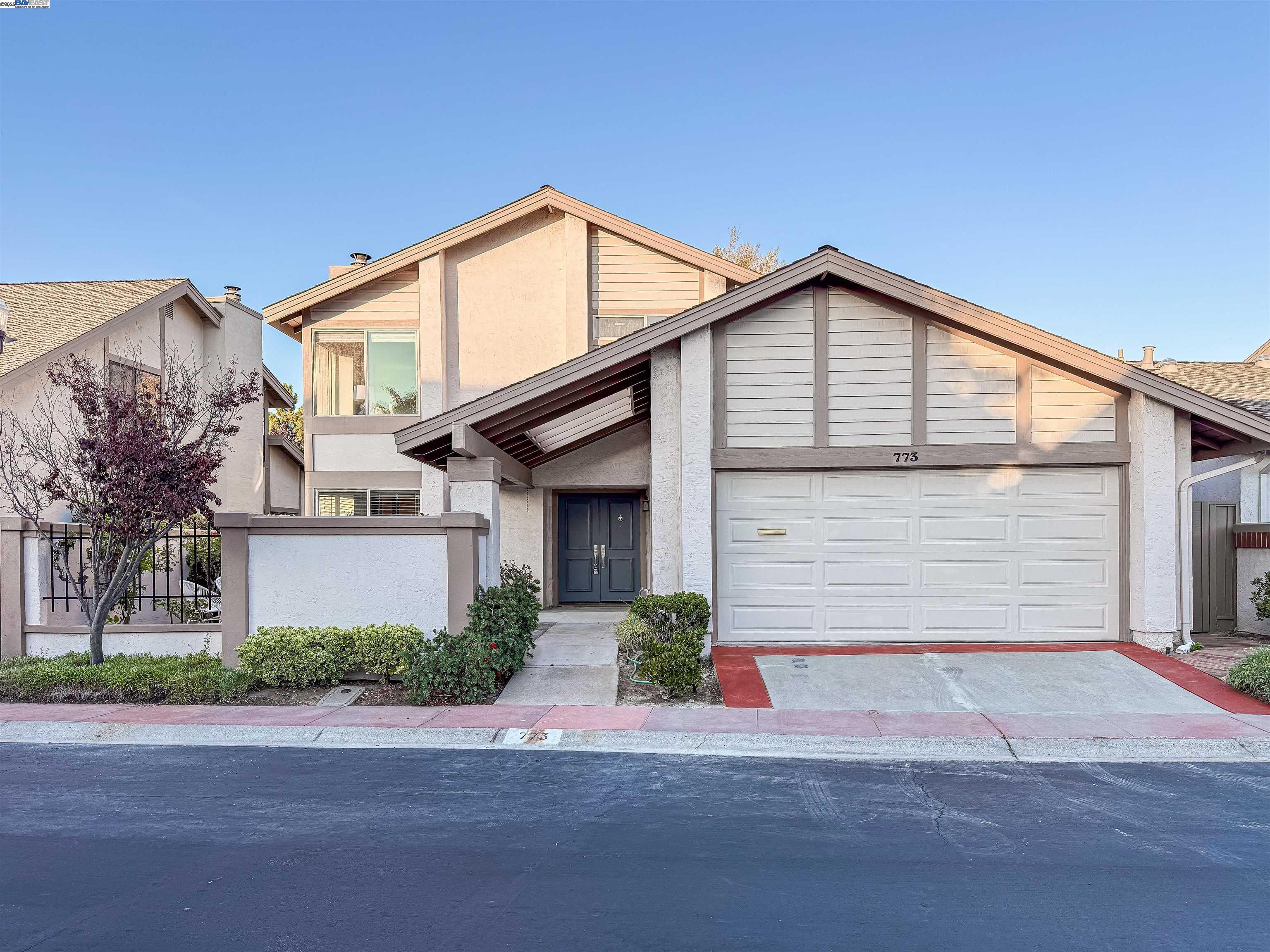 Detail Gallery Image 1 of 30 For 773 Coronado, Foster City,  CA 94404 - 4 Beds | 3 Baths