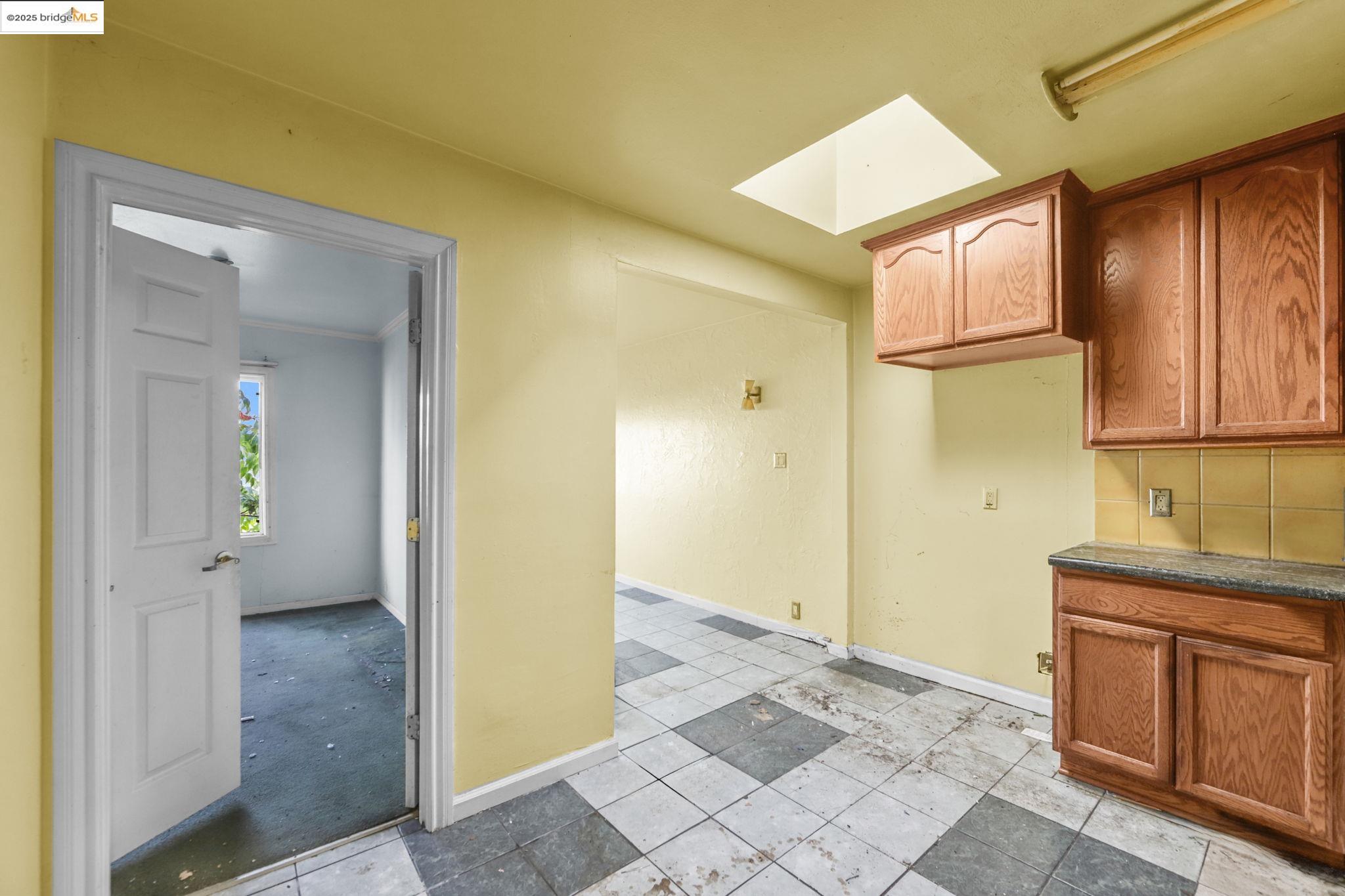 Detail Gallery Image 12 of 47 For 41 Apollo St, San Francisco,  CA 94124 - 3 Beds | 2 Baths