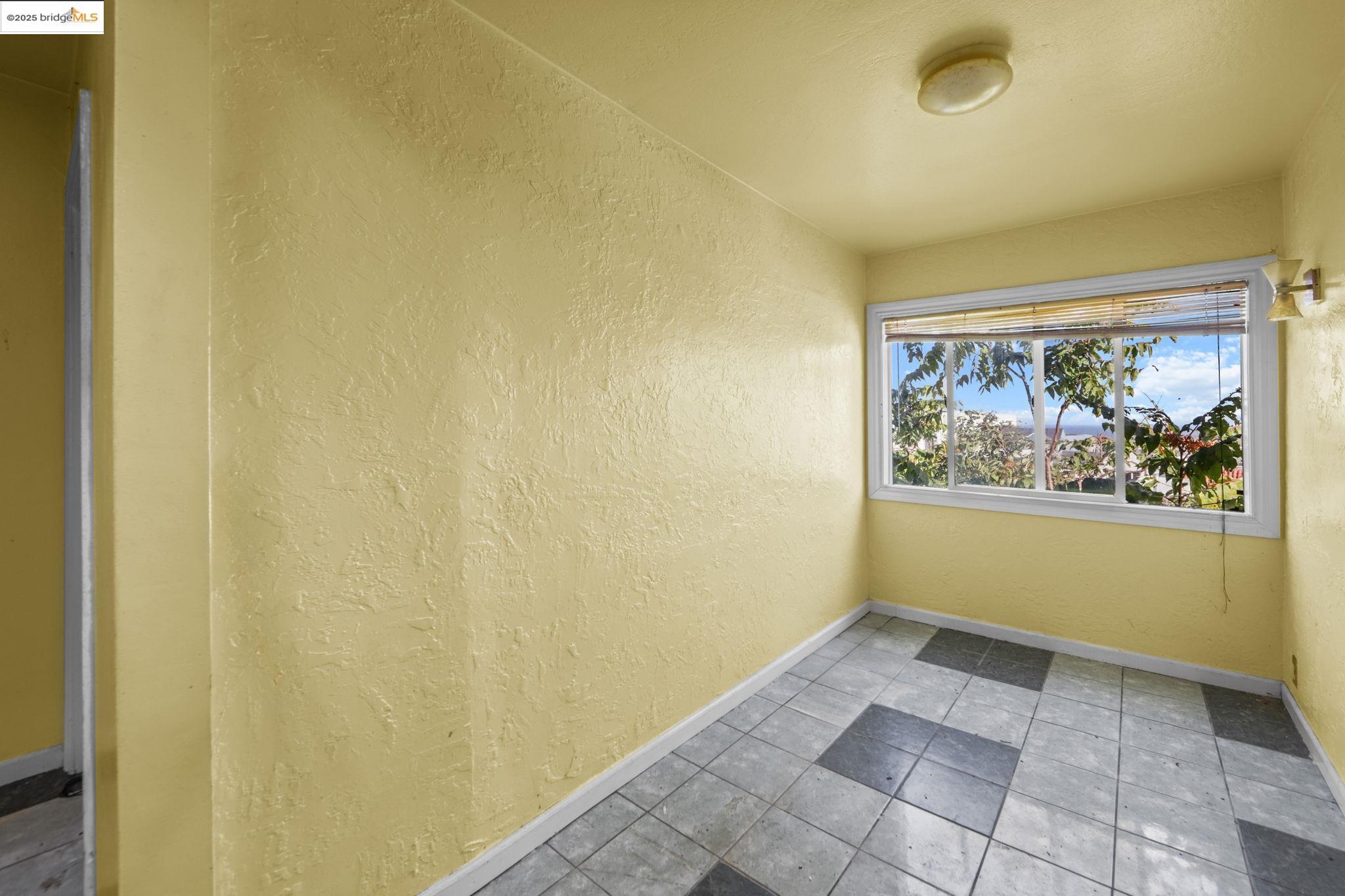 Detail Gallery Image 20 of 47 For 41 Apollo St, San Francisco,  CA 94124 - 3 Beds | 2 Baths