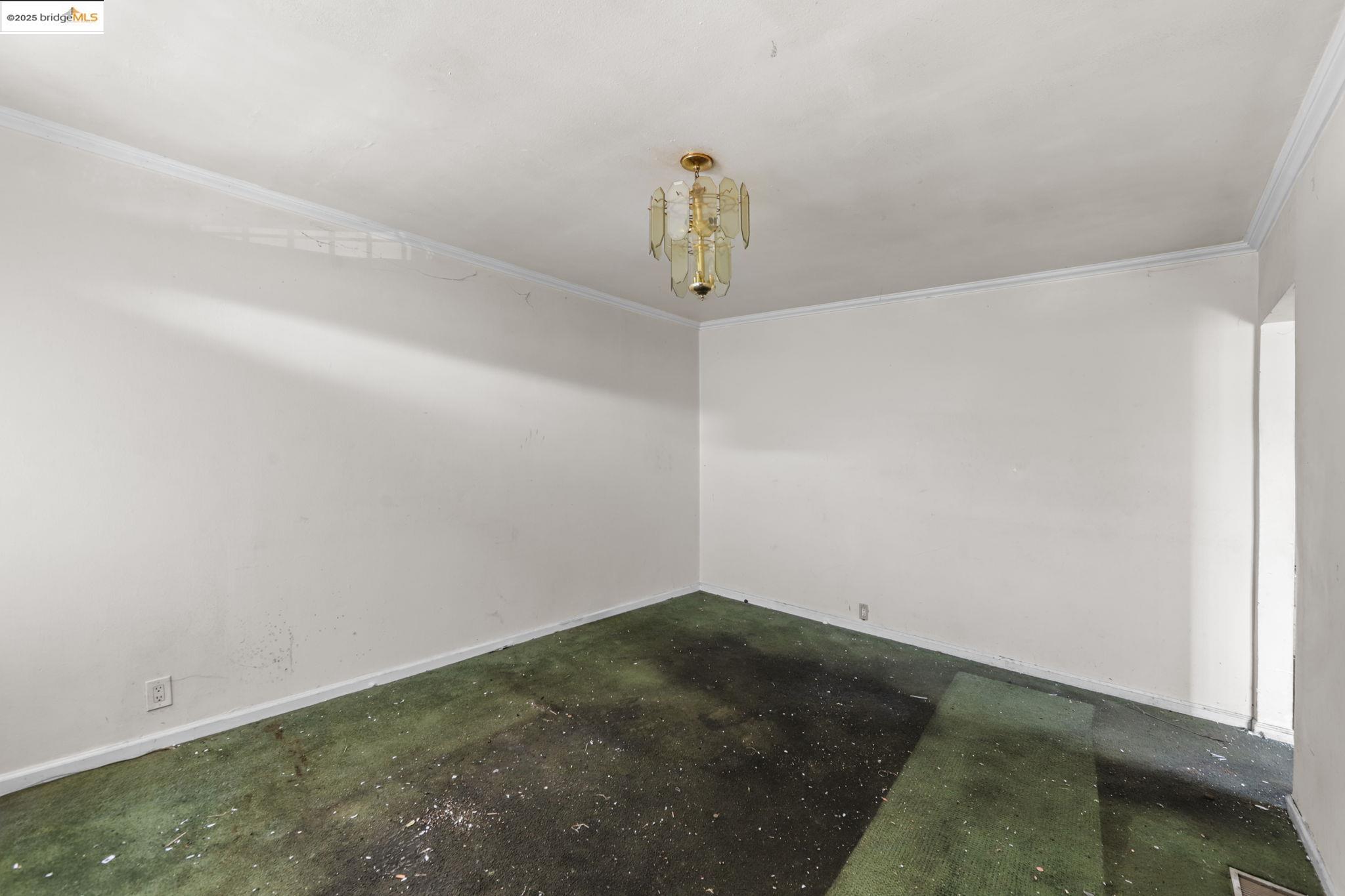 Detail Gallery Image 7 of 47 For 41 Apollo St, San Francisco,  CA 94124 - 3 Beds | 2 Baths