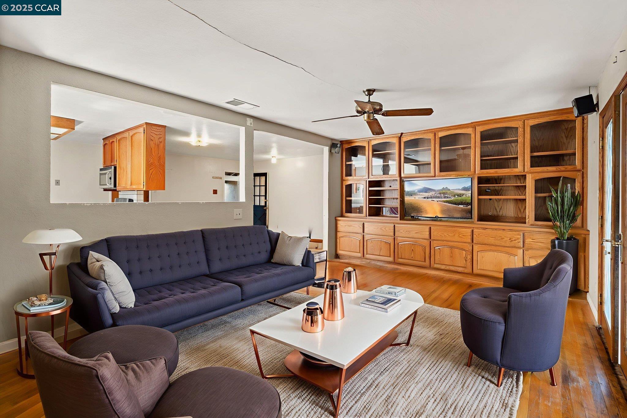 Detail Gallery Image 13 of 35 For 3478 Esperanza Drive, Concord,  CA 94519 - 4 Beds | 3 Baths