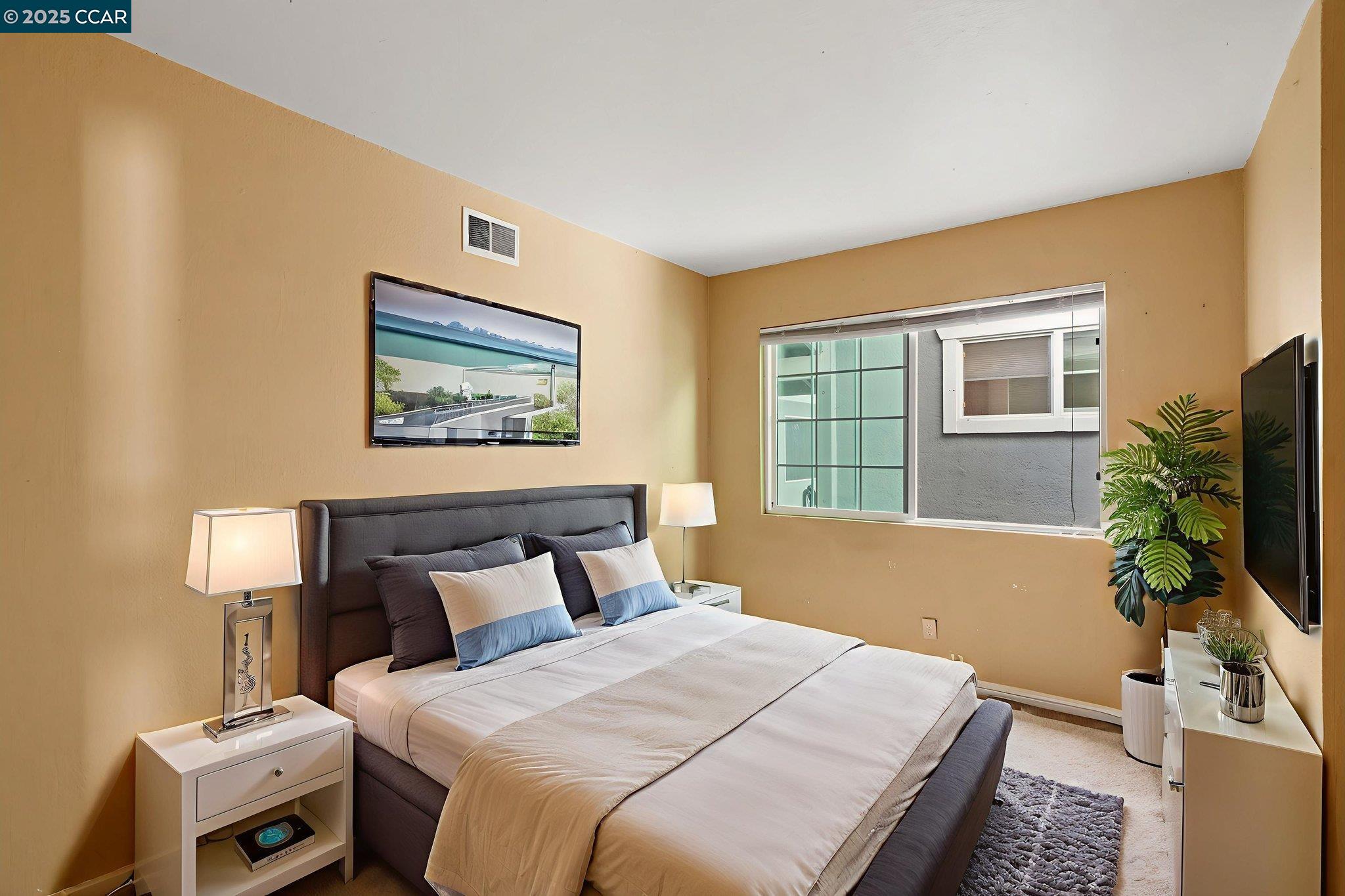 Detail Gallery Image 15 of 35 For 3478 Esperanza Drive, Concord,  CA 94519 - 4 Beds | 3 Baths