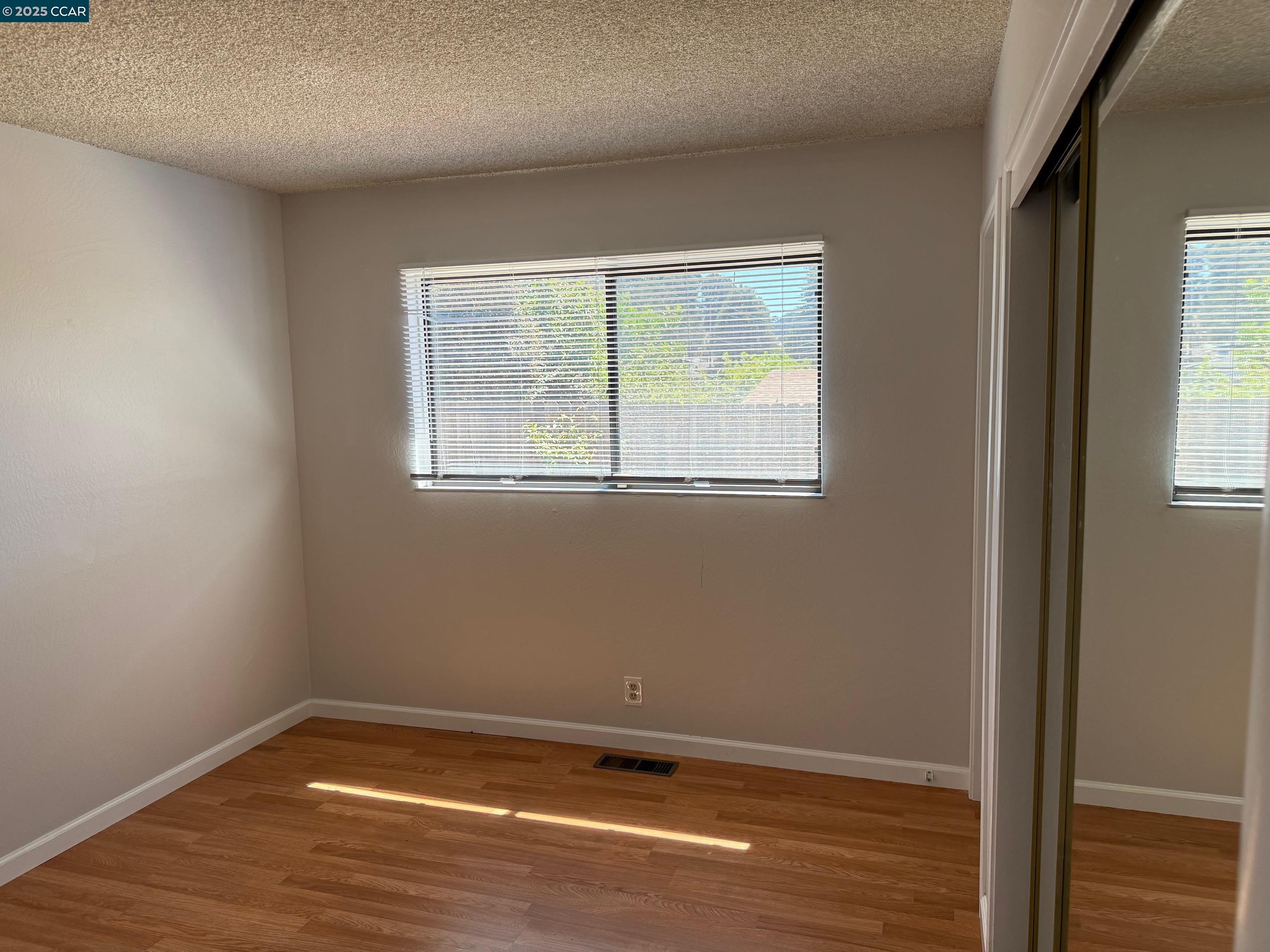 Detail Gallery Image 13 of 25 For 2722 Moyers Rd, Richmond,  CA 94806 - 3 Beds | 2 Baths