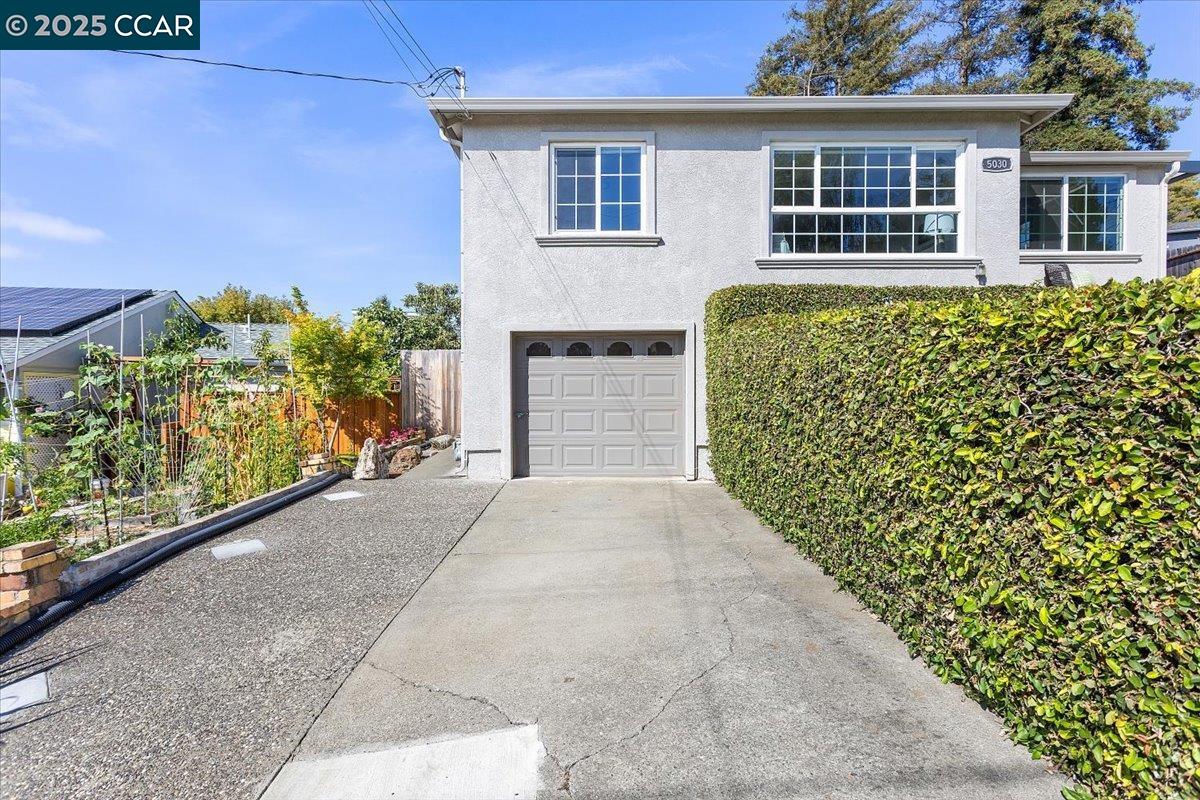 Detail Gallery Image 3 of 50 For 5030 Ray Ave, Castro Valley,  CA 94546 - 4 Beds | 2 Baths