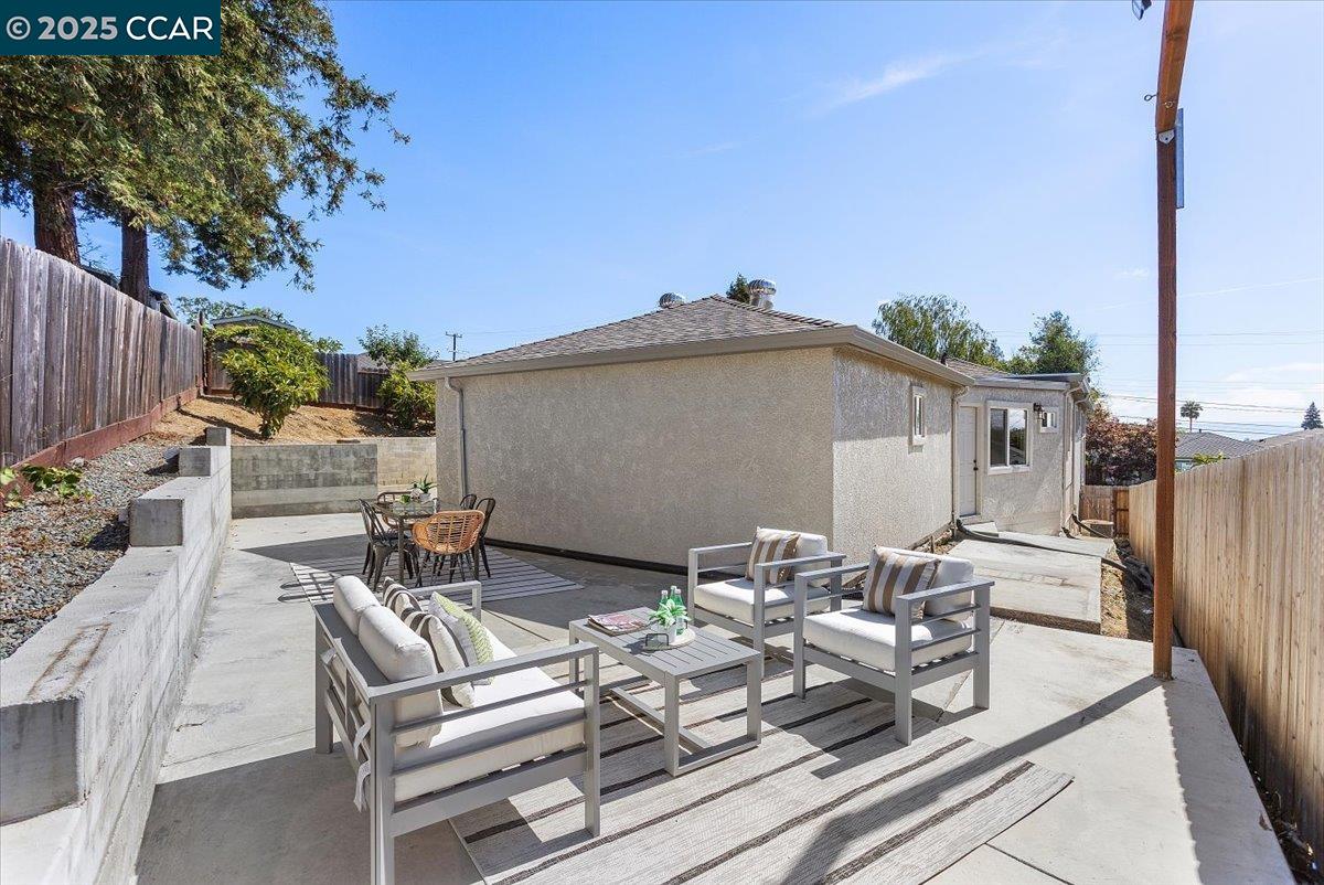 Detail Gallery Image 36 of 50 For 5030 Ray Ave, Castro Valley,  CA 94546 - 4 Beds | 2 Baths