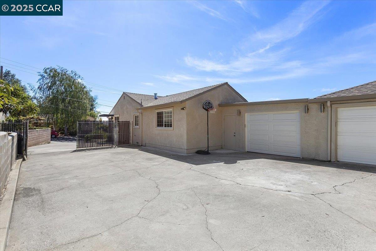 Detail Gallery Image 39 of 50 For 5030 Ray Ave, Castro Valley,  CA 94546 - 4 Beds | 2 Baths