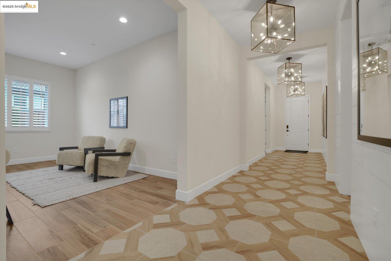 Detail Gallery Image 5 of 38 For 158 Continente Ave, Brentwood,  CA 94513 - 4 Beds | 3/1 Baths