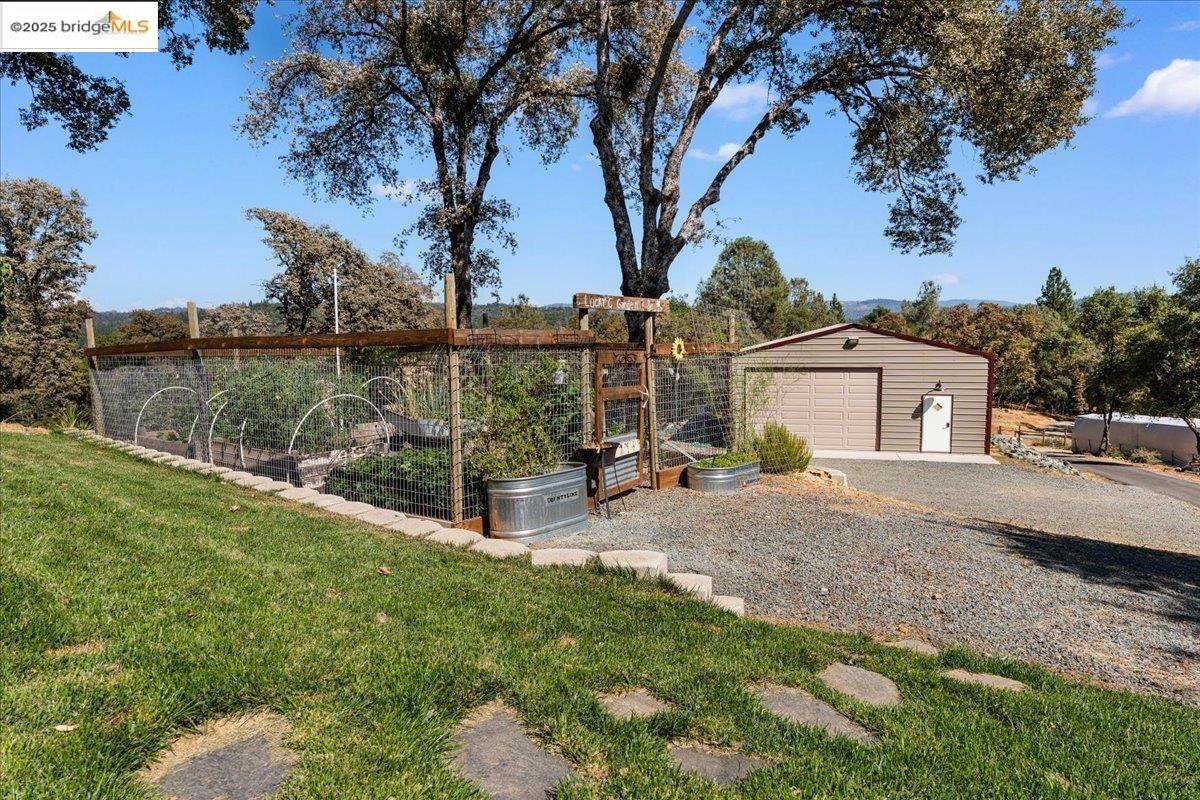 Detail Gallery Image 44 of 60 For 11020 Homestead Ln, Penn Valley,  CA 95946 - 3 Beds | 2 Baths