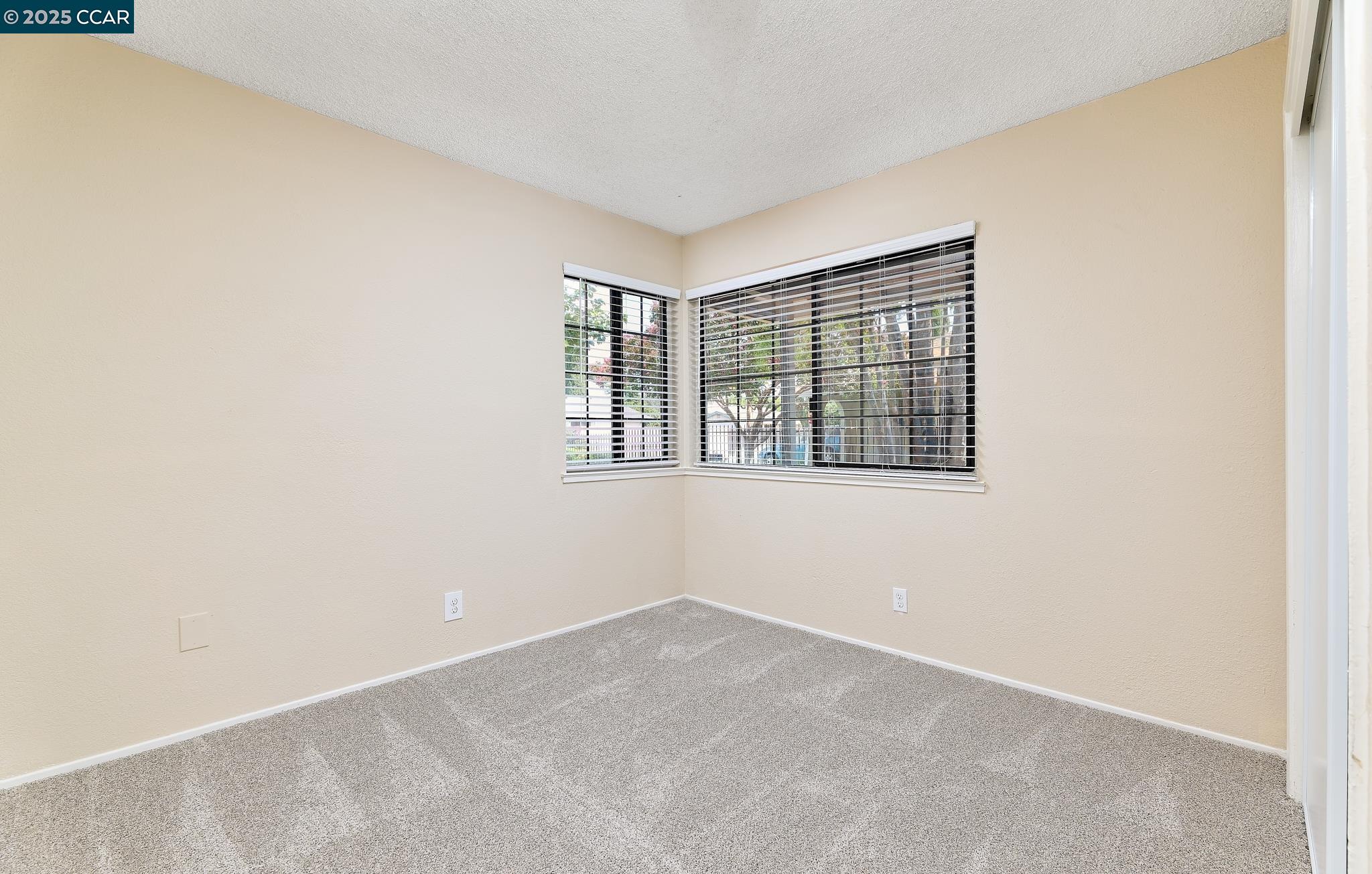 Detail Gallery Image 16 of 22 For 7696 20th Ave, Sacramento,  CA 95820 - 4 Beds | 2 Baths