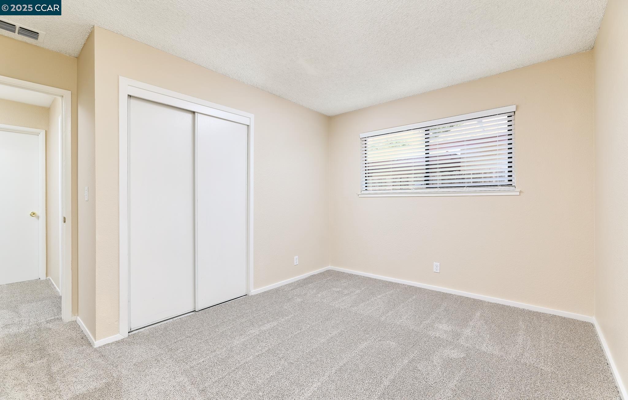 Detail Gallery Image 17 of 22 For 7696 20th Ave, Sacramento,  CA 95820 - 4 Beds | 2 Baths