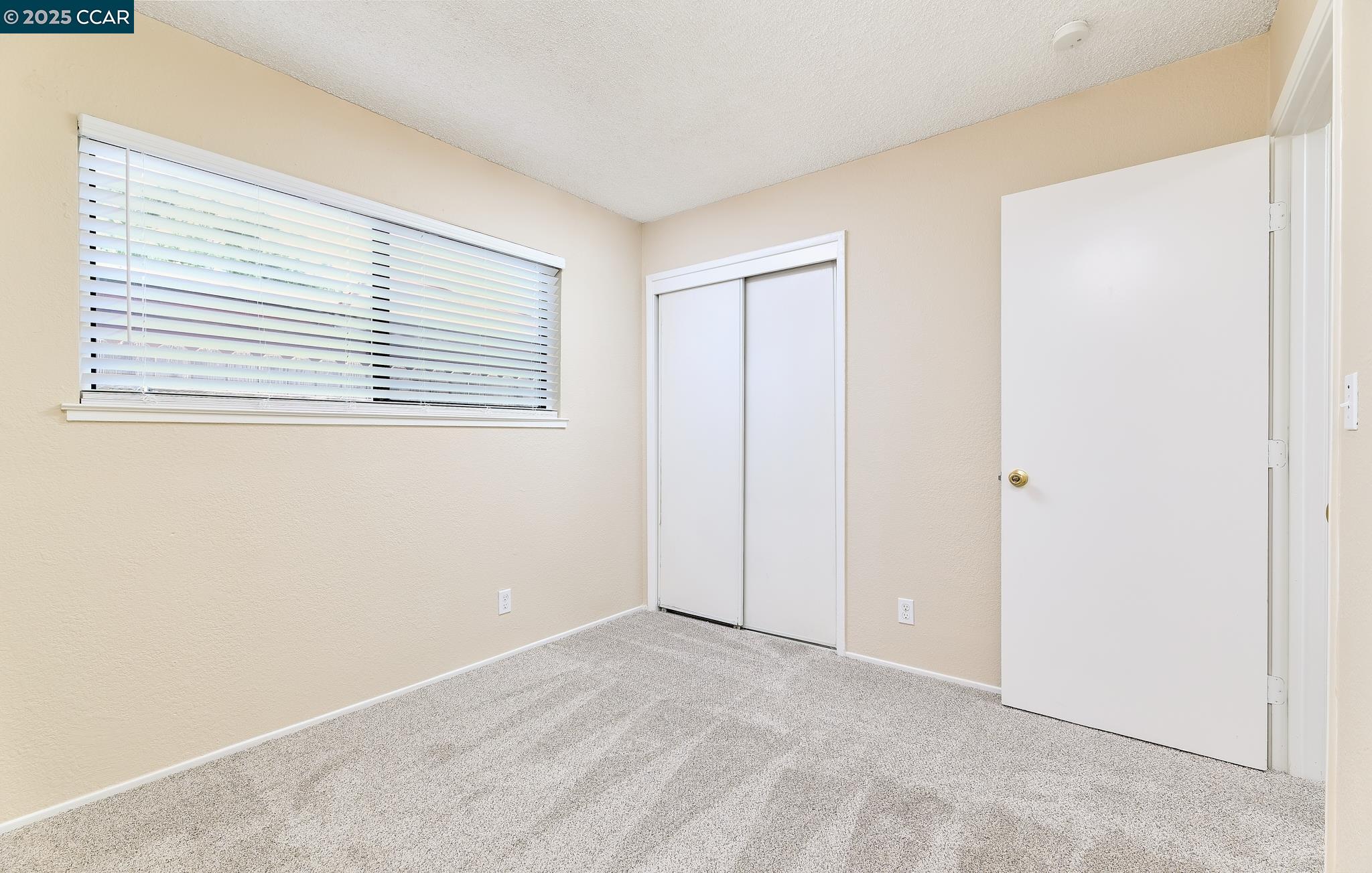 Detail Gallery Image 18 of 22 For 7696 20th Ave, Sacramento,  CA 95820 - 4 Beds | 2 Baths