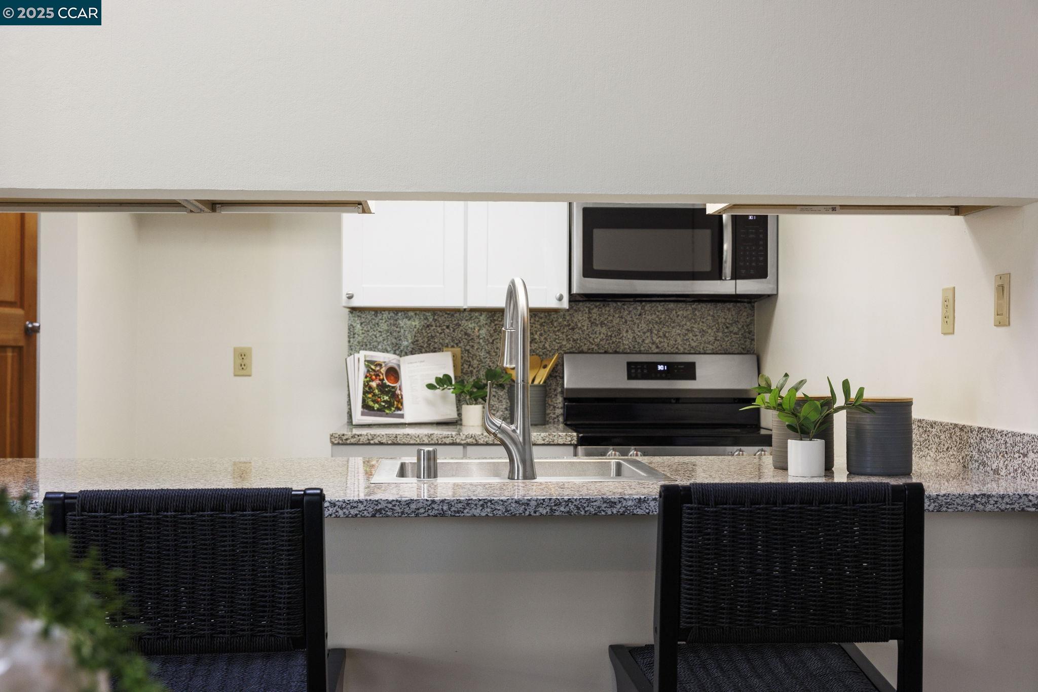 Photo #15: 41110550 Listing: Photo #15