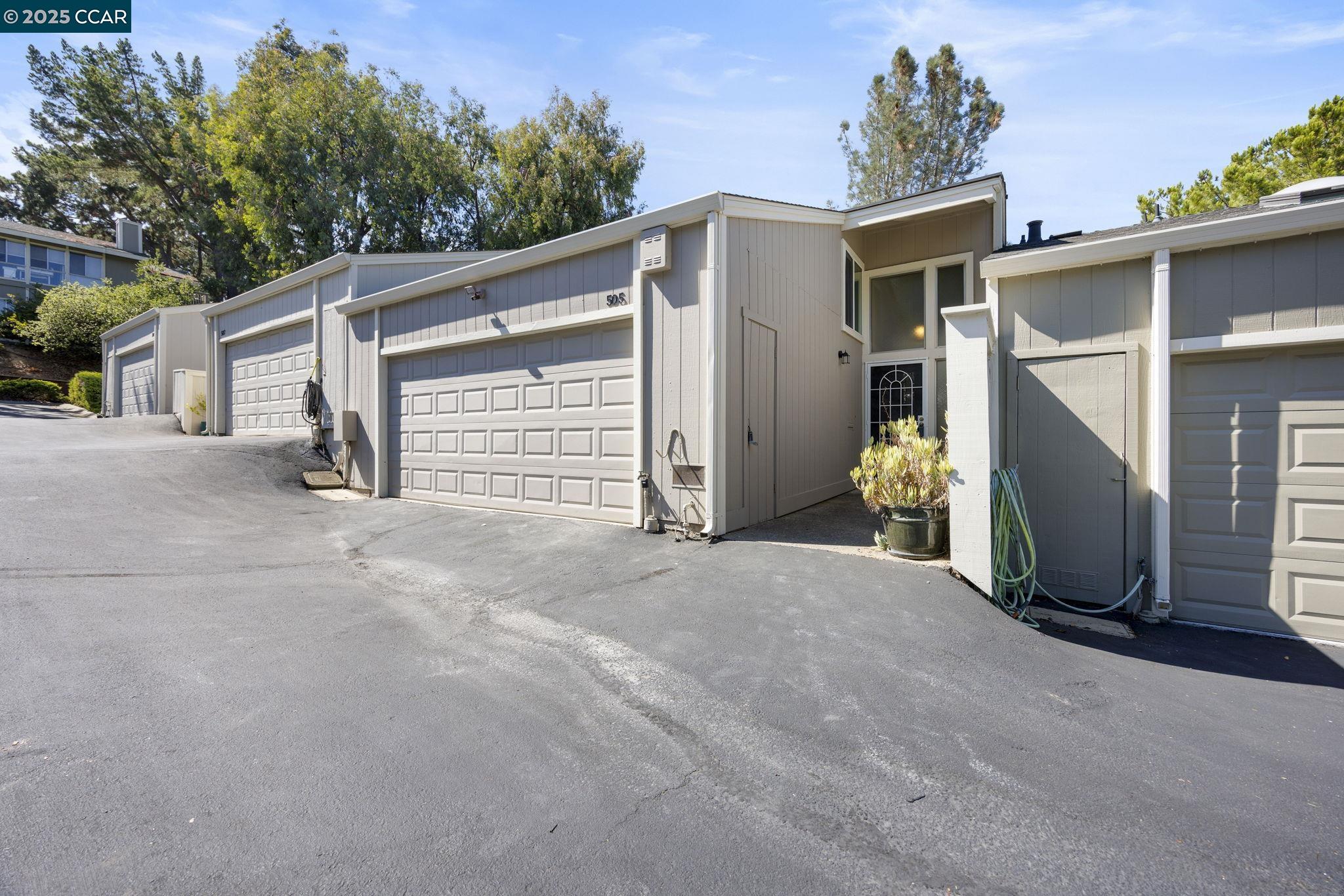 Photo #35: 41110550 Listing: Photo #35