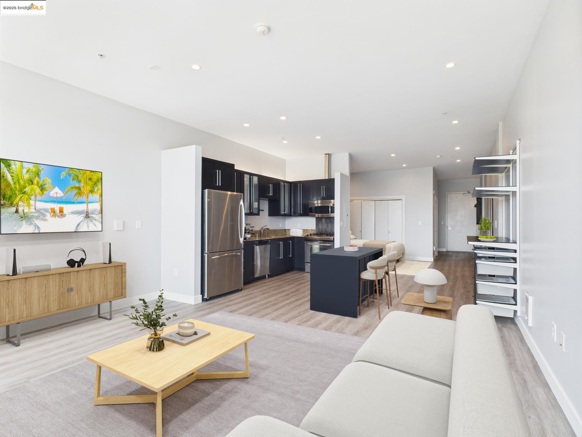 Browse active condo listings in NORTH OAKLAND