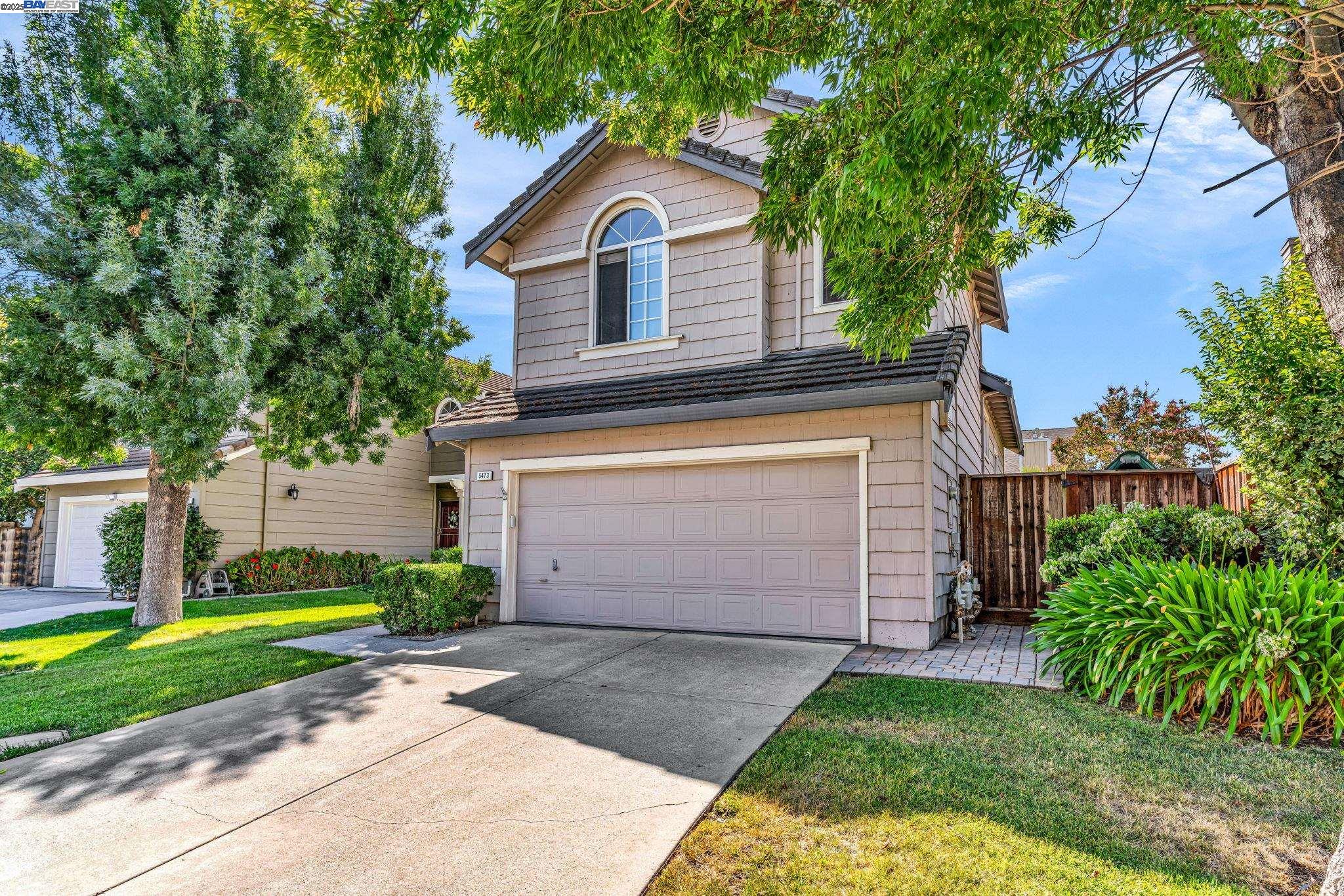 Detail Gallery Image 2 of 43 For 5473 Rainflower Dr, Livermore,  CA 94551 - 3 Beds | 2/1 Baths