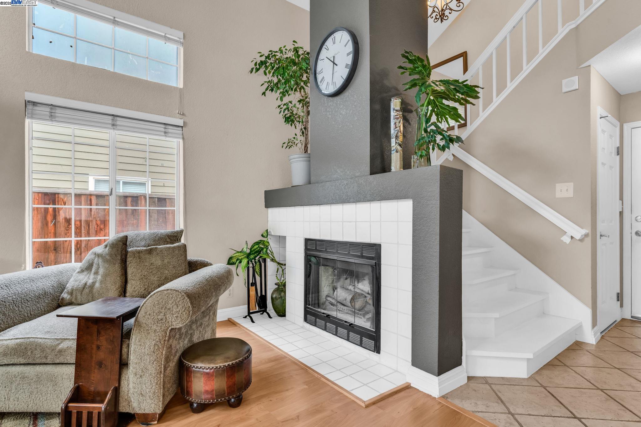 Detail Gallery Image 17 of 43 For 5473 Rainflower Dr, Livermore,  CA 94551 - 3 Beds | 2/1 Baths